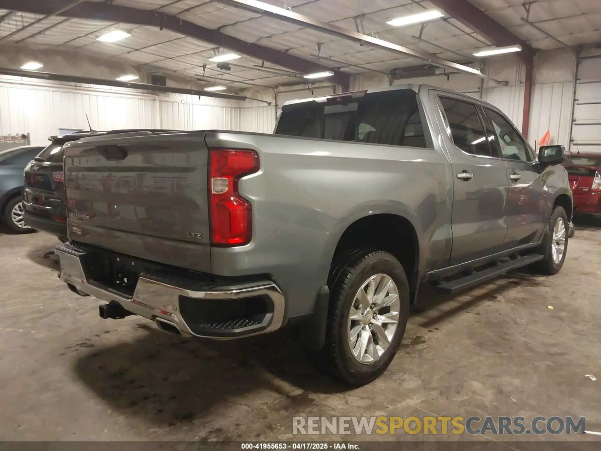 4 Photograph of a damaged car 1GCUYGED2KZ334639 CHEVROLET SILVERADO 1500 2019