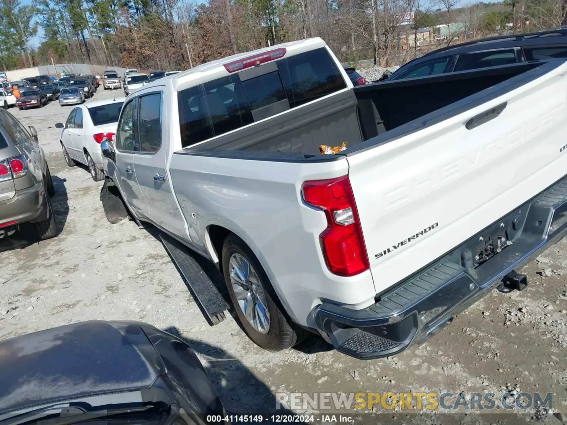 3 Photograph of a damaged car 1GCUYGEL3KZ123666 CHEVROLET SILVERADO 1500 2019