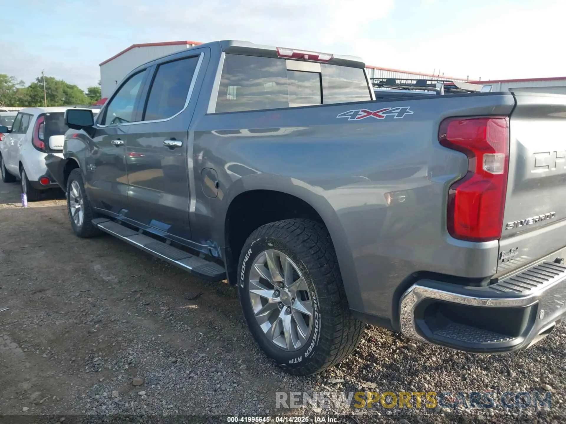 3 Photograph of a damaged car 1GCUYGEL9KZ166327 CHEVROLET SILVERADO 1500 2019