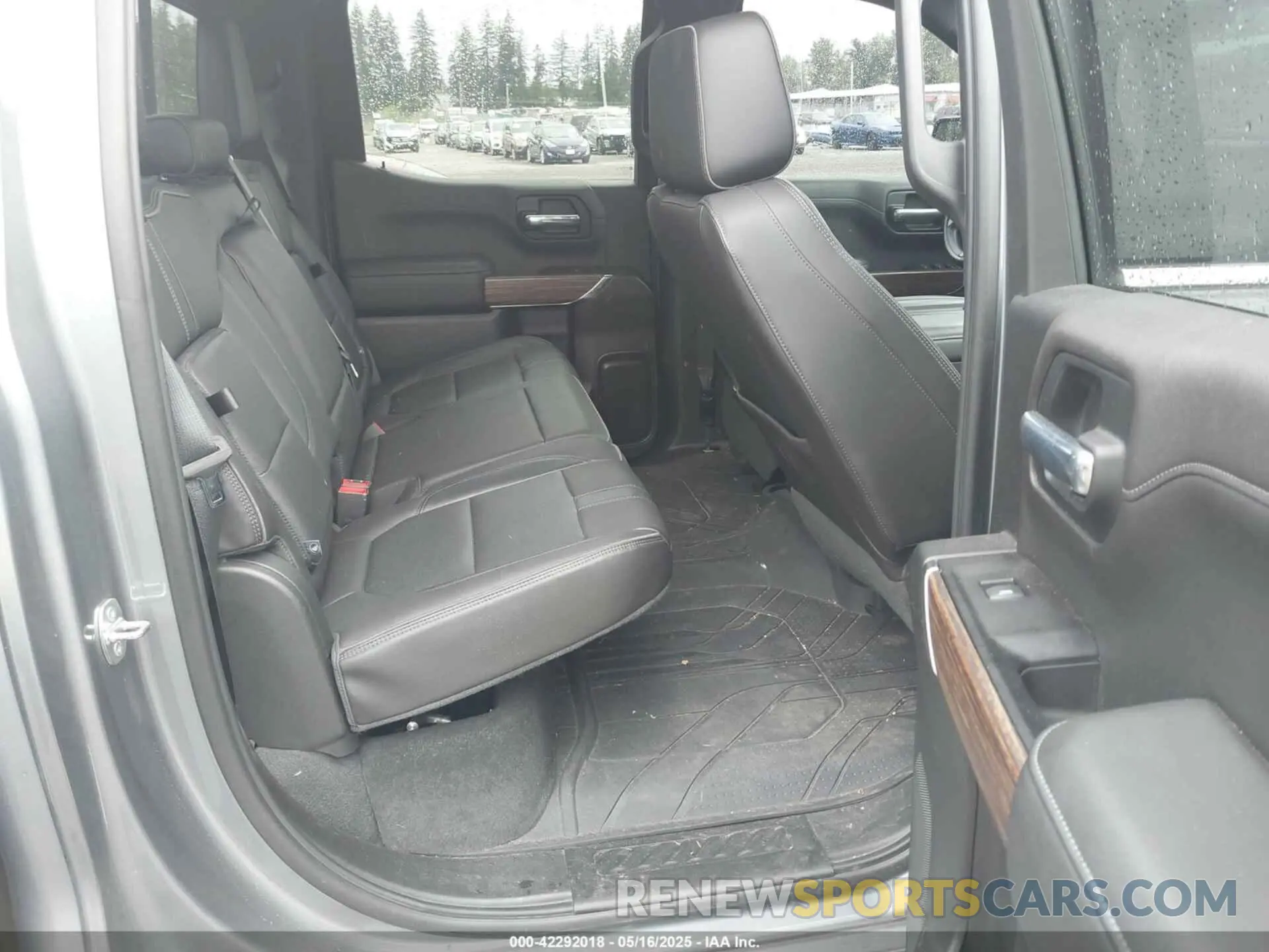 8 Photograph of a damaged car 1GCUYHED9KZ147677 CHEVROLET SILVERADO 1500 2019