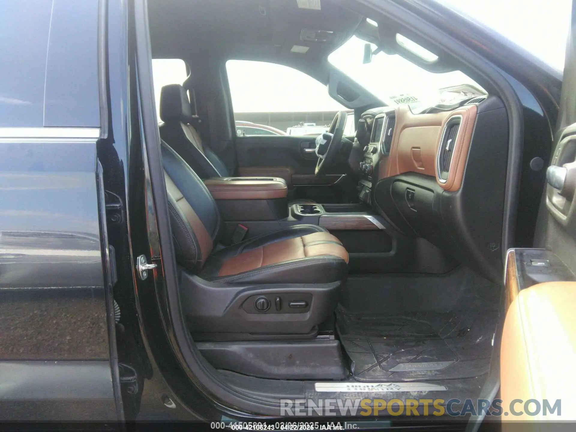 5 Photograph of a damaged car 1GCUYHEL1KZ360808 CHEVROLET SILVERADO 1500 2019