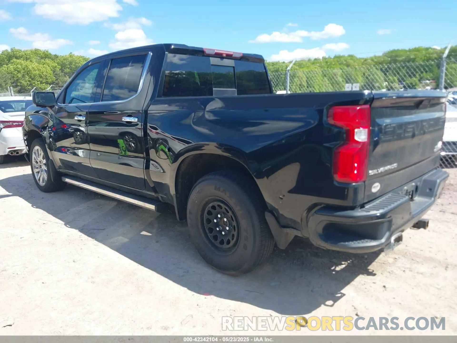 3 Photograph of a damaged car 1GCUYHEL3KZ216967 CHEVROLET SILVERADO 1500 2019