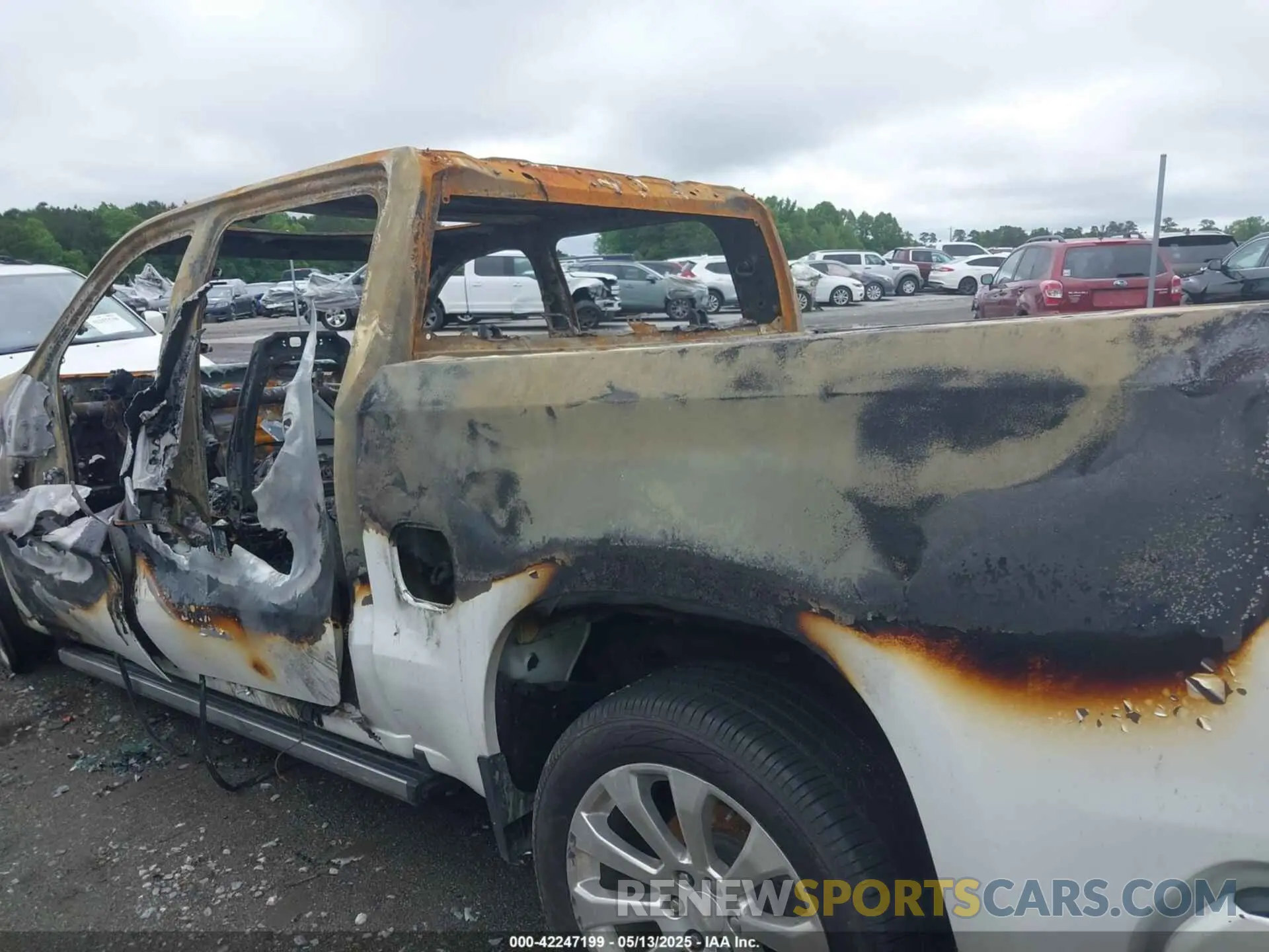 15 Photograph of a damaged car 1GCUYHEL8KZ225924 CHEVROLET SILVERADO 1500 2019