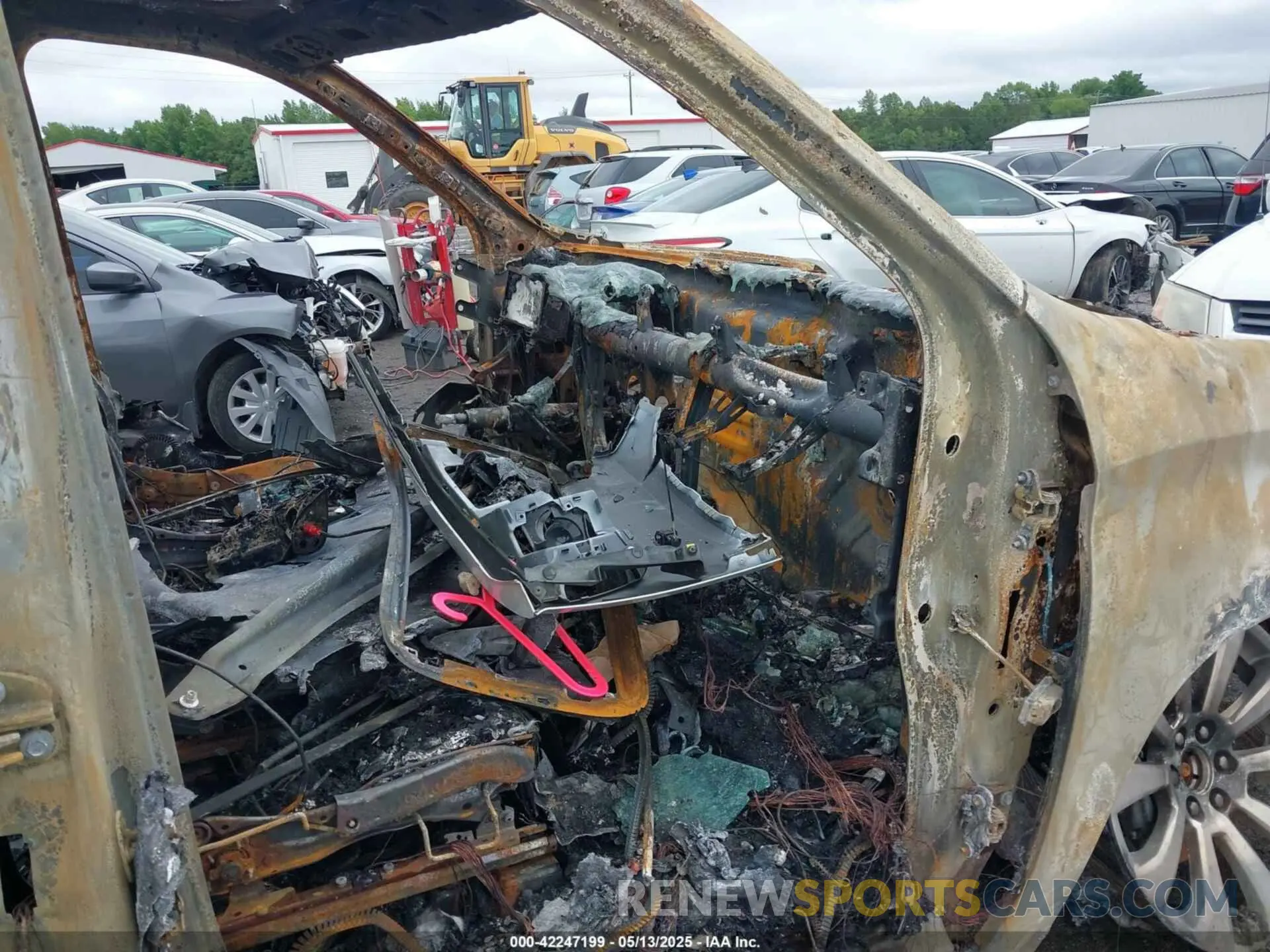 5 Photograph of a damaged car 1GCUYHEL8KZ225924 CHEVROLET SILVERADO 1500 2019
