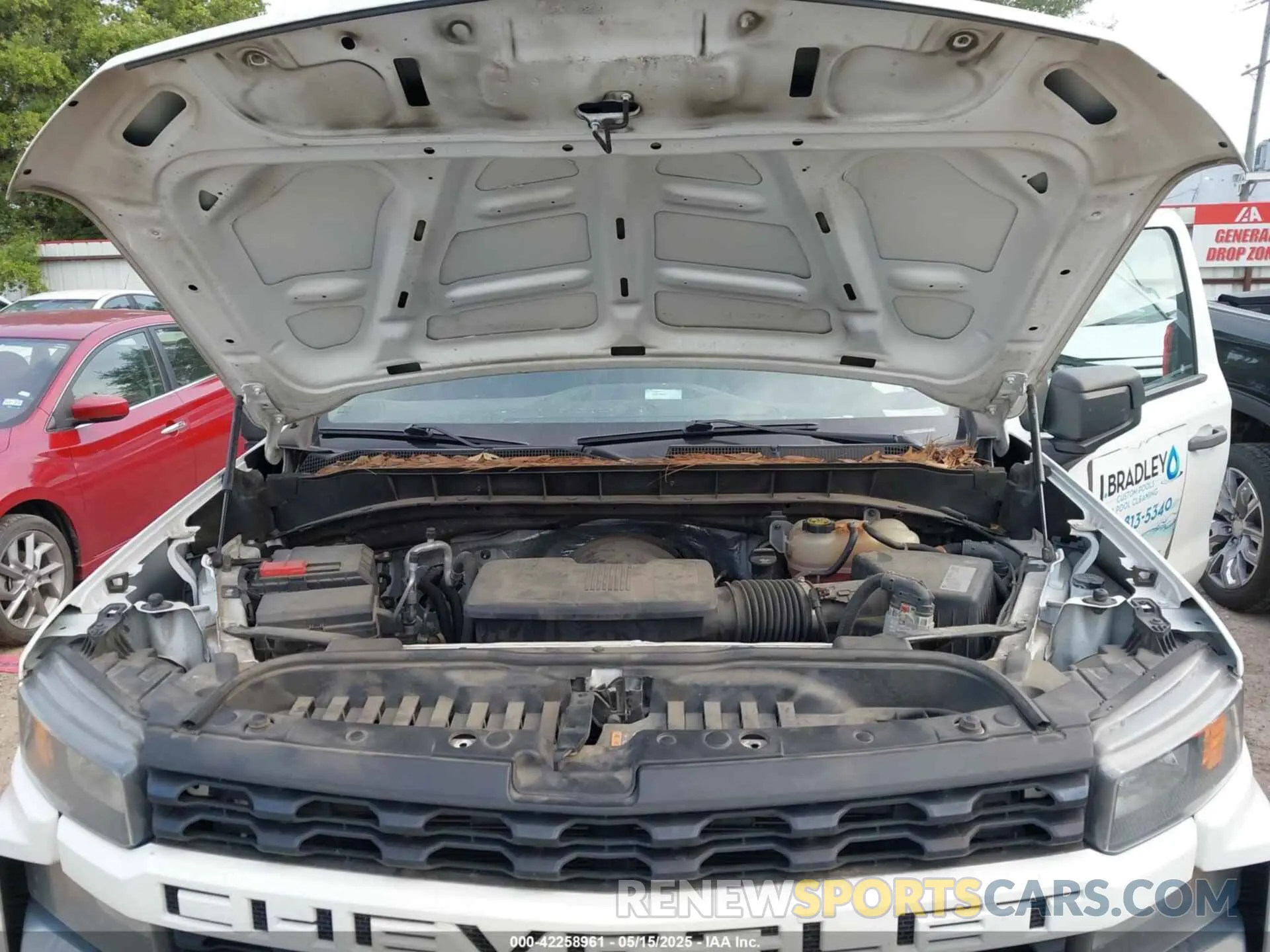 10 Photograph of a damaged car 3GCNWAEF8KG252133 CHEVROLET SILVERADO 1500 2019