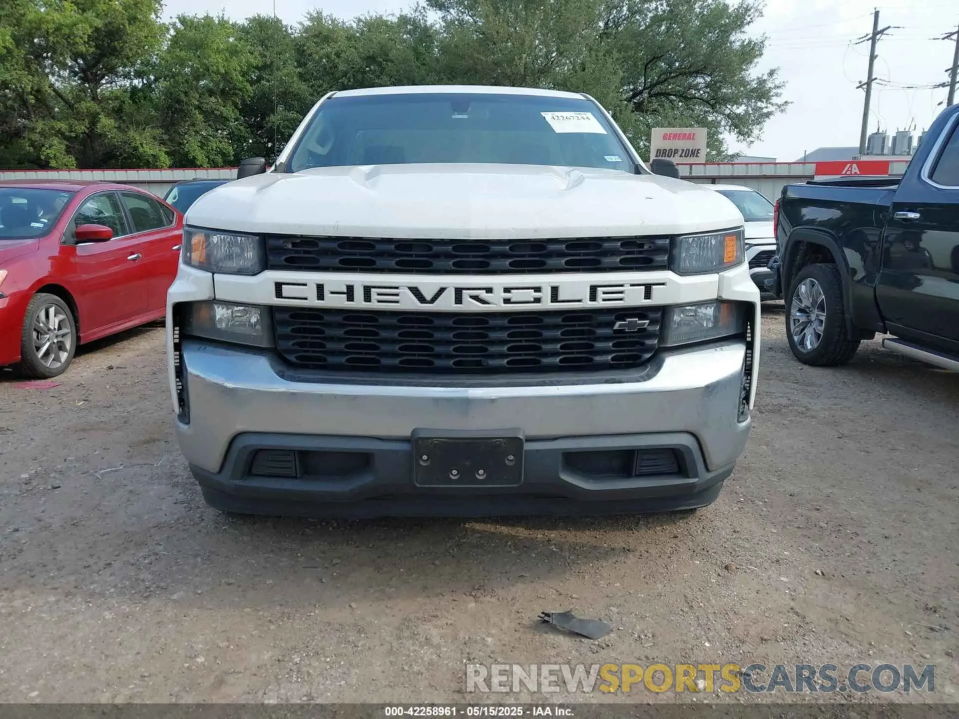 12 Photograph of a damaged car 3GCNWAEF8KG252133 CHEVROLET SILVERADO 1500 2019