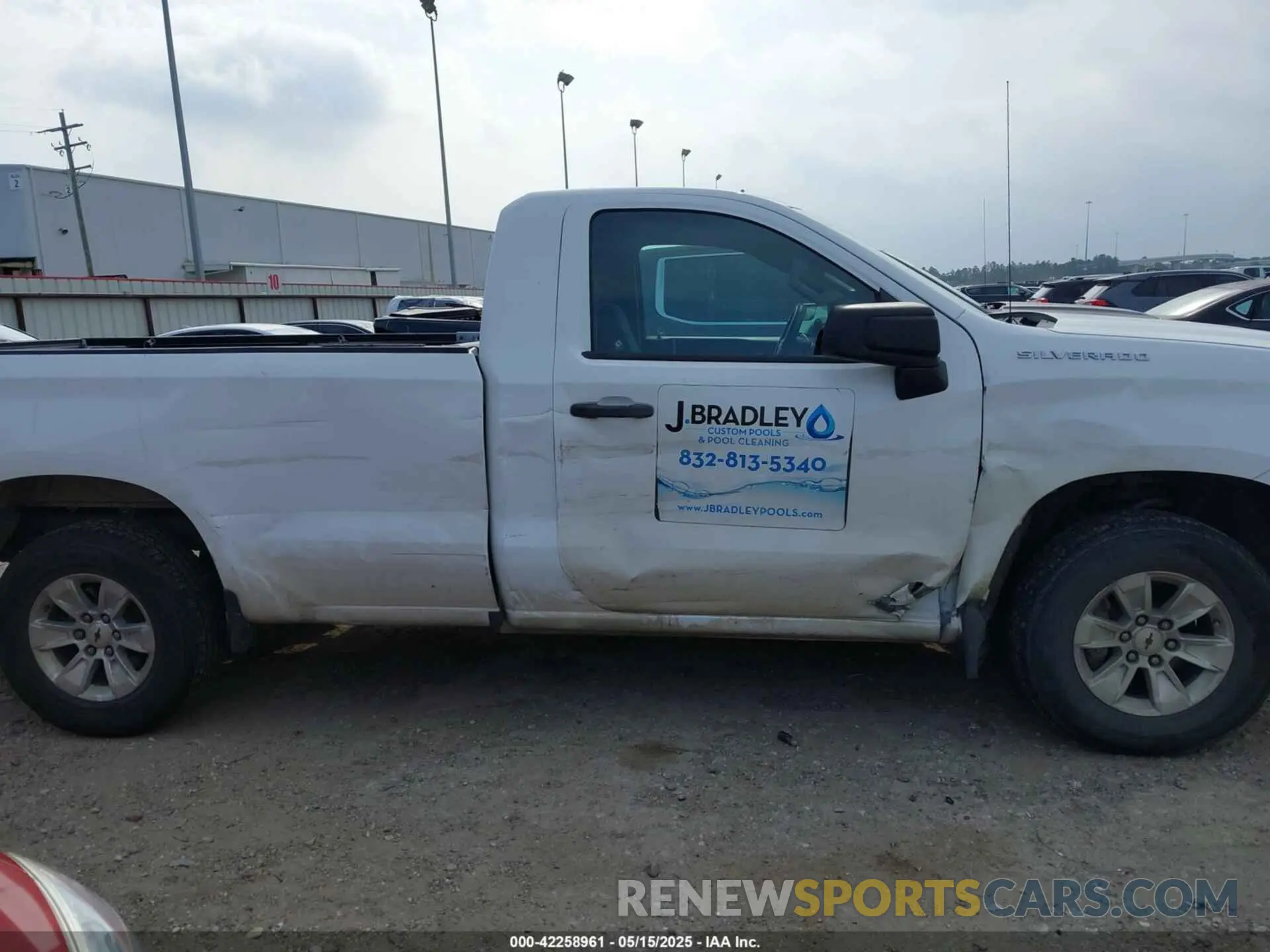 13 Photograph of a damaged car 3GCNWAEF8KG252133 CHEVROLET SILVERADO 1500 2019