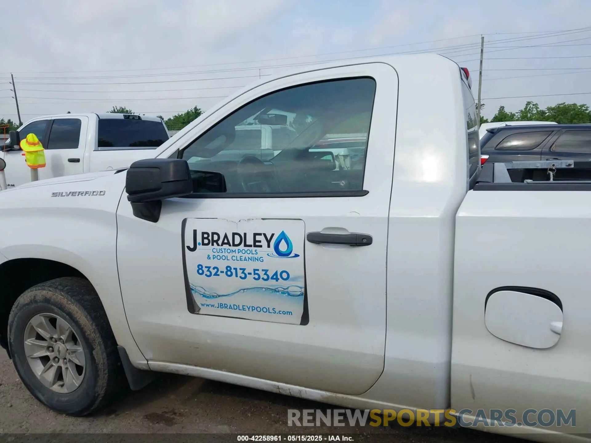14 Photograph of a damaged car 3GCNWAEF8KG252133 CHEVROLET SILVERADO 1500 2019
