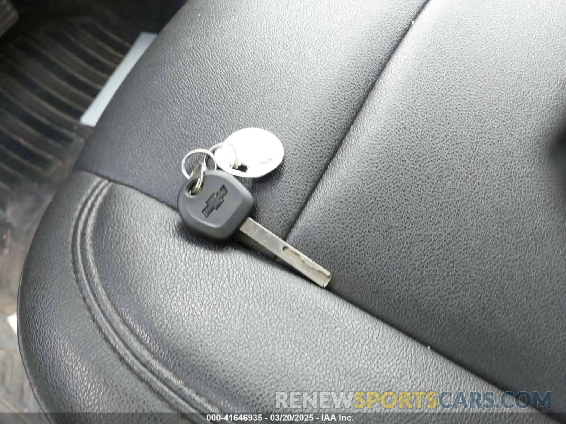 11 Photograph of a damaged car 3GCNWAEH0KG212727 CHEVROLET SILVERADO 1500 2019