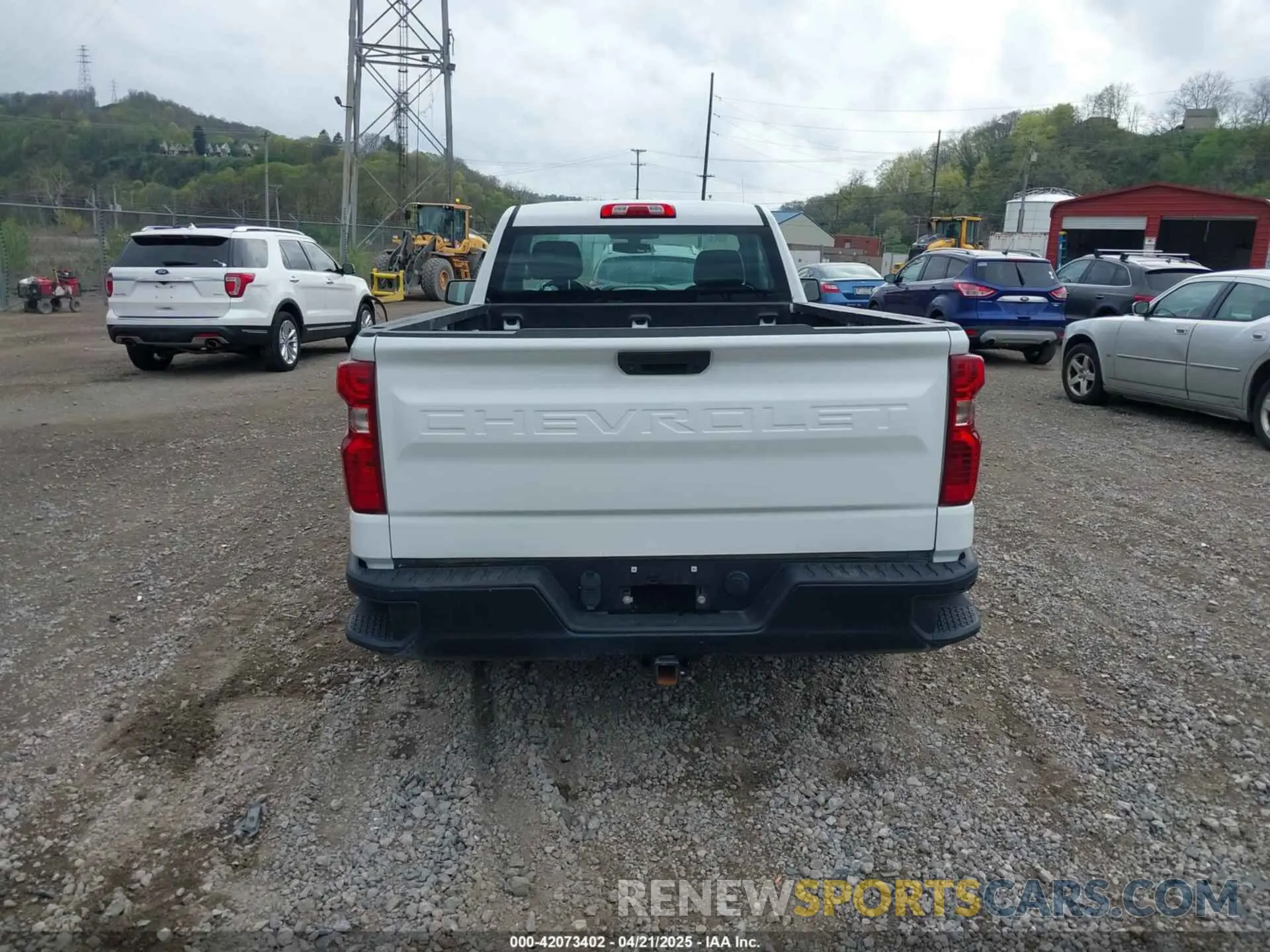 17 Photograph of a damaged car 3GCNWAEH8KG249542 CHEVROLET SILVERADO 1500 2019