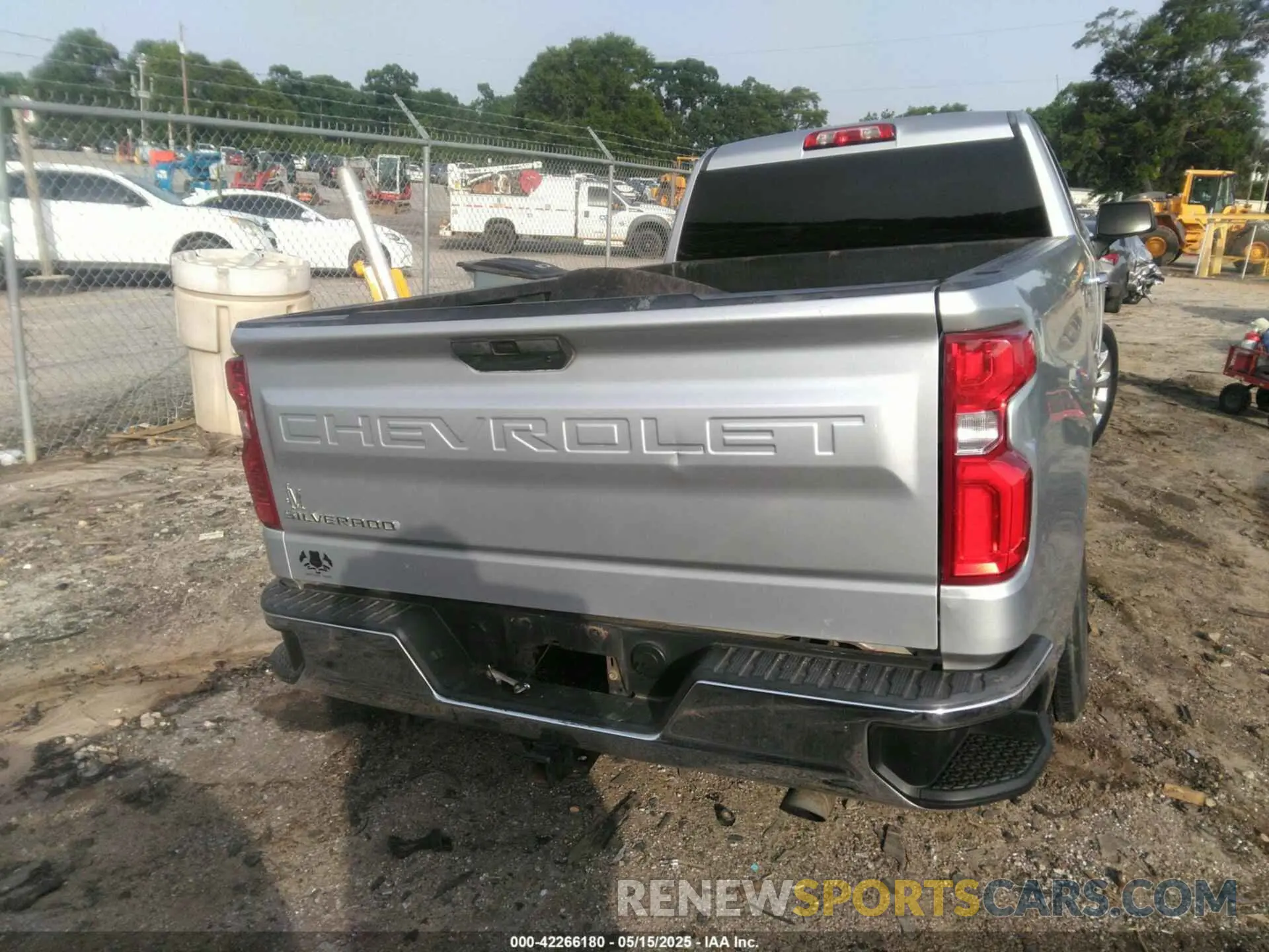 15 Photograph of a damaged car 3GCNWAEH8KG292486 CHEVROLET SILVERADO 1500 2019