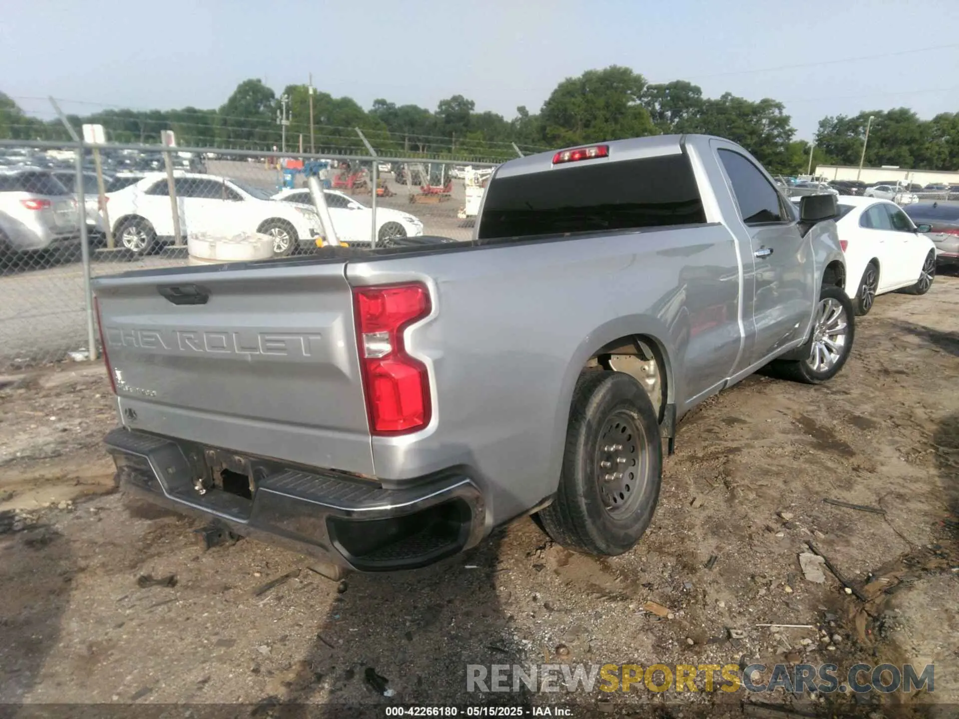 4 Photograph of a damaged car 3GCNWAEH8KG292486 CHEVROLET SILVERADO 1500 2019