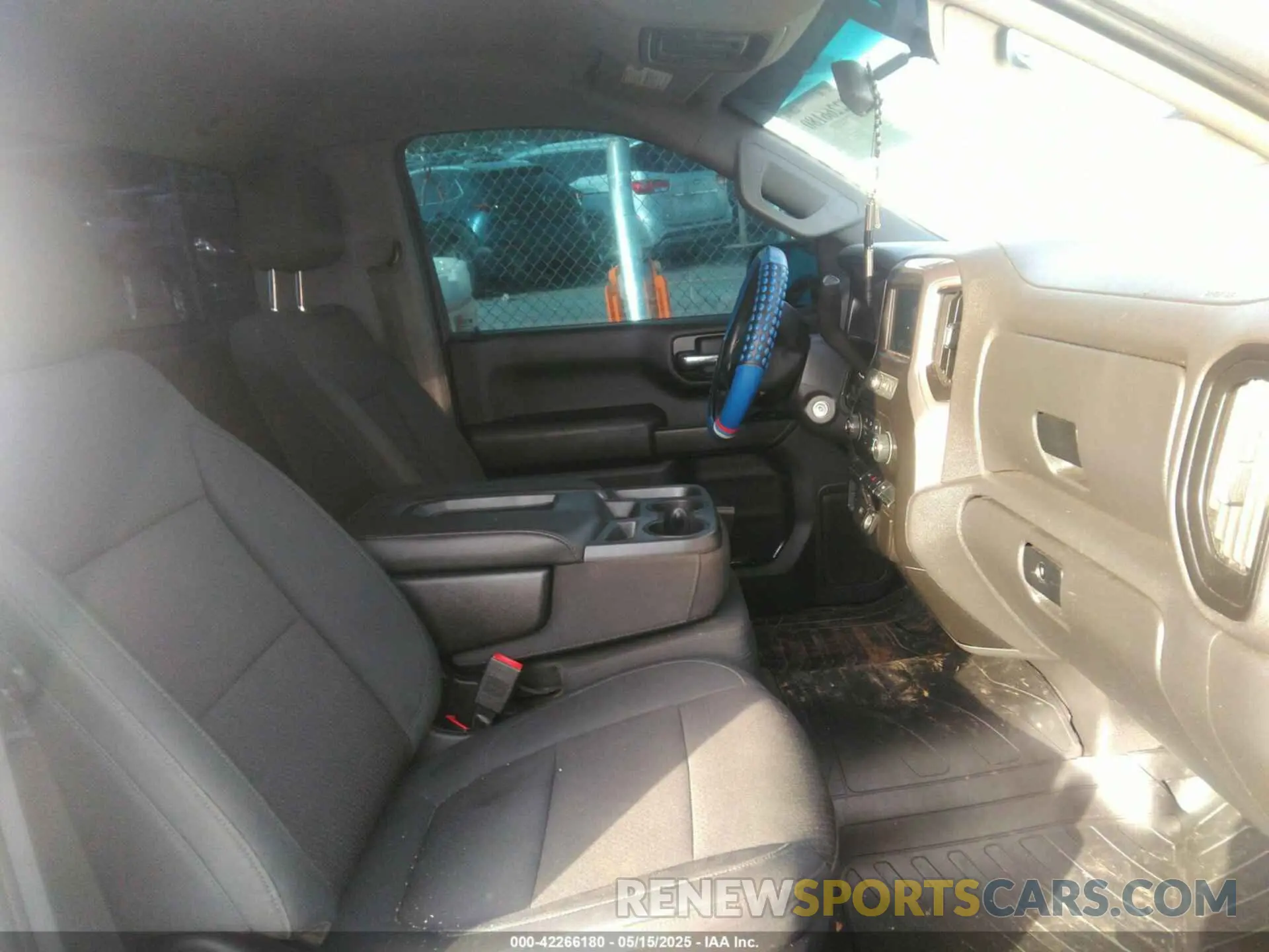 5 Photograph of a damaged car 3GCNWAEH8KG292486 CHEVROLET SILVERADO 1500 2019