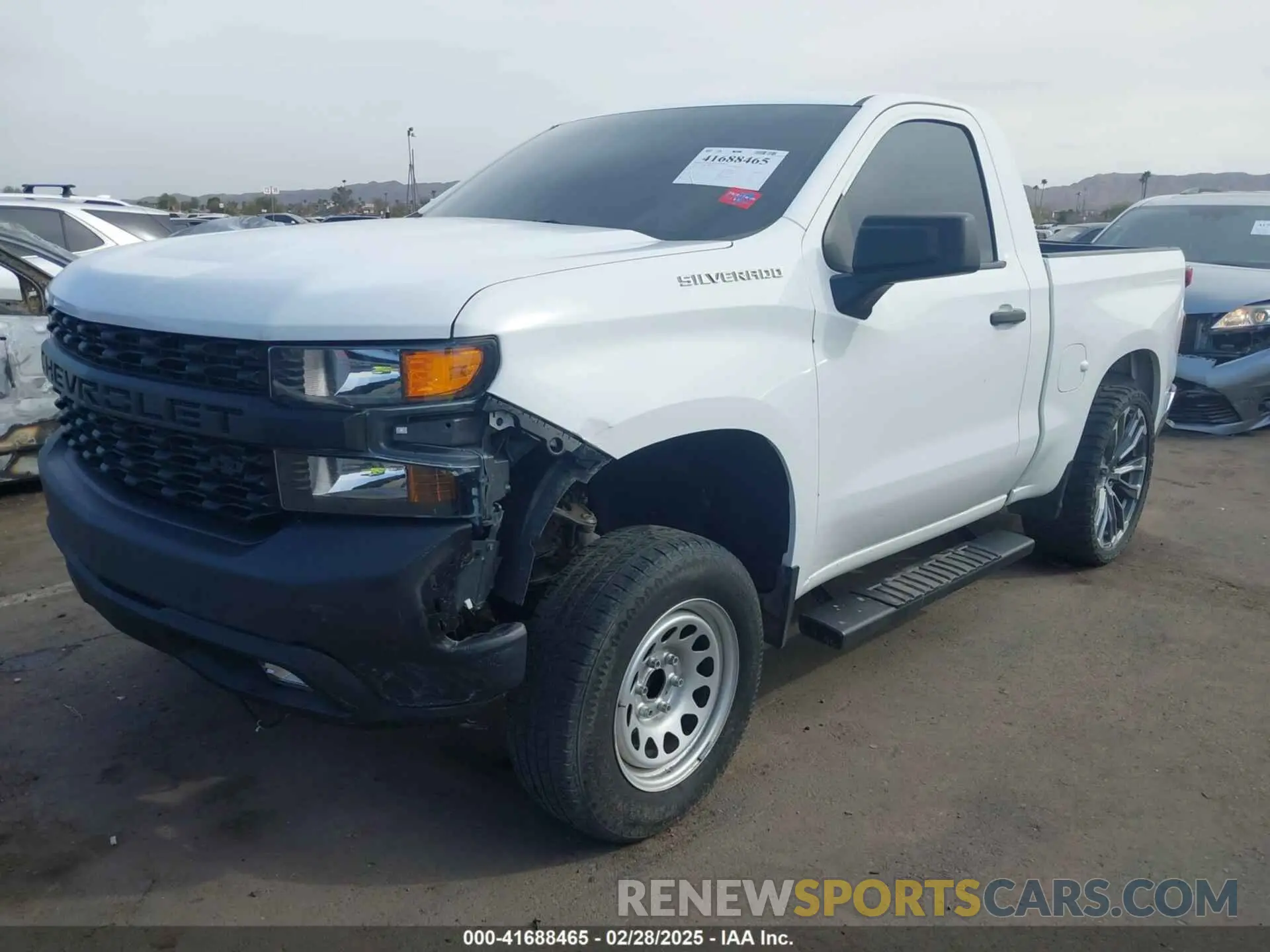 2 Photograph of a damaged car 3GCNWAEHXKG268576 CHEVROLET SILVERADO 1500 2019