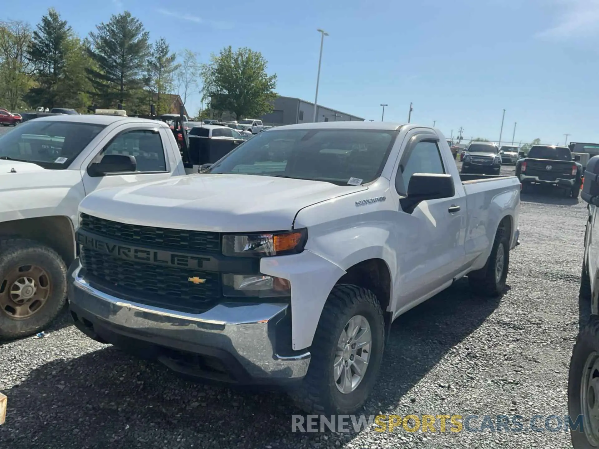 10 Photograph of a damaged car 3GCNYAEHXKG307807 CHEVROLET SILVERADO 1500 2019