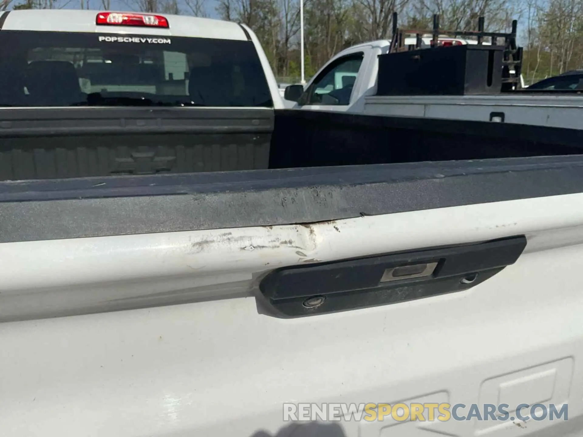11 Photograph of a damaged car 3GCNYAEHXKG307807 CHEVROLET SILVERADO 1500 2019
