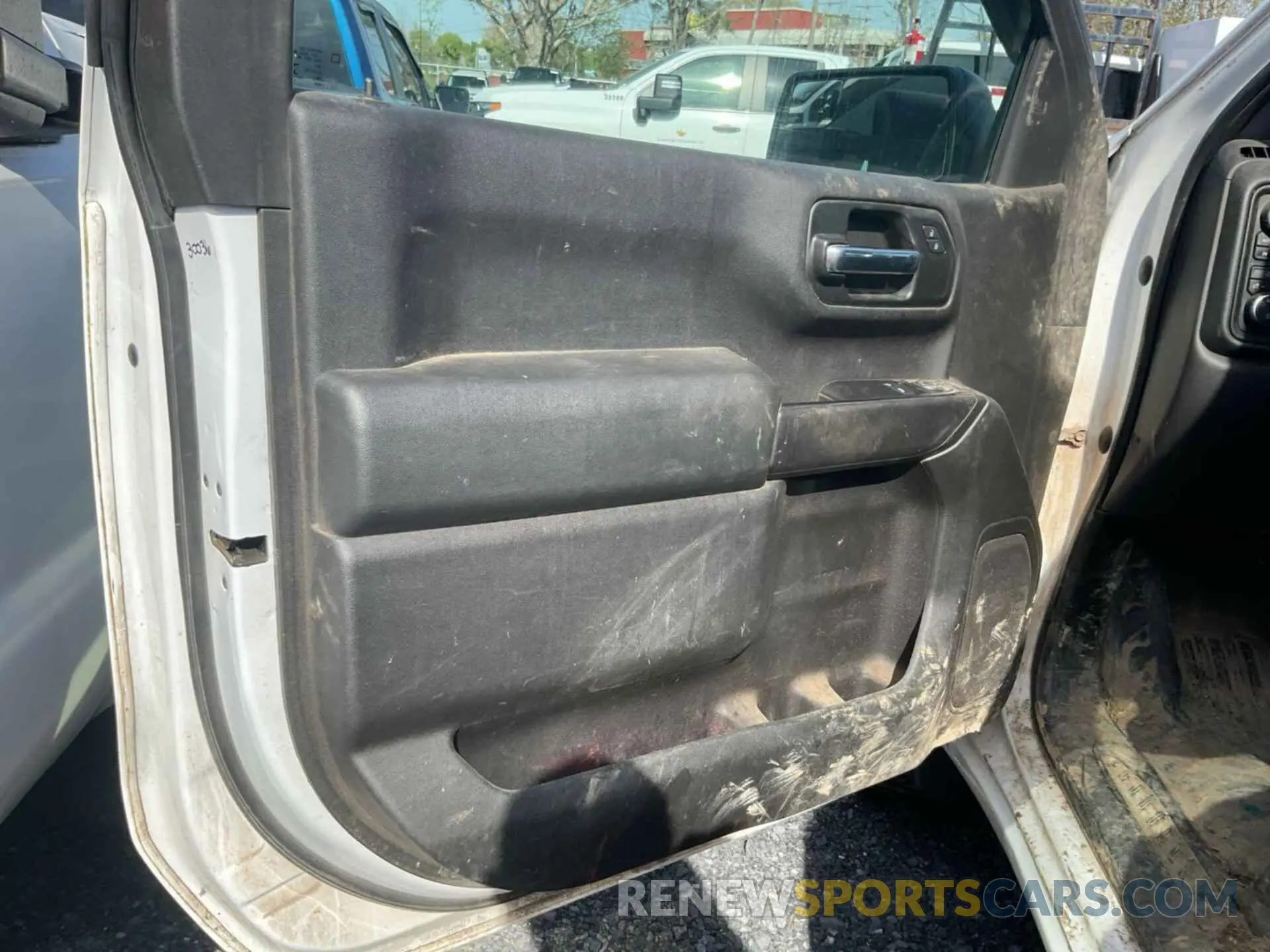 14 Photograph of a damaged car 3GCNYAEHXKG307807 CHEVROLET SILVERADO 1500 2019