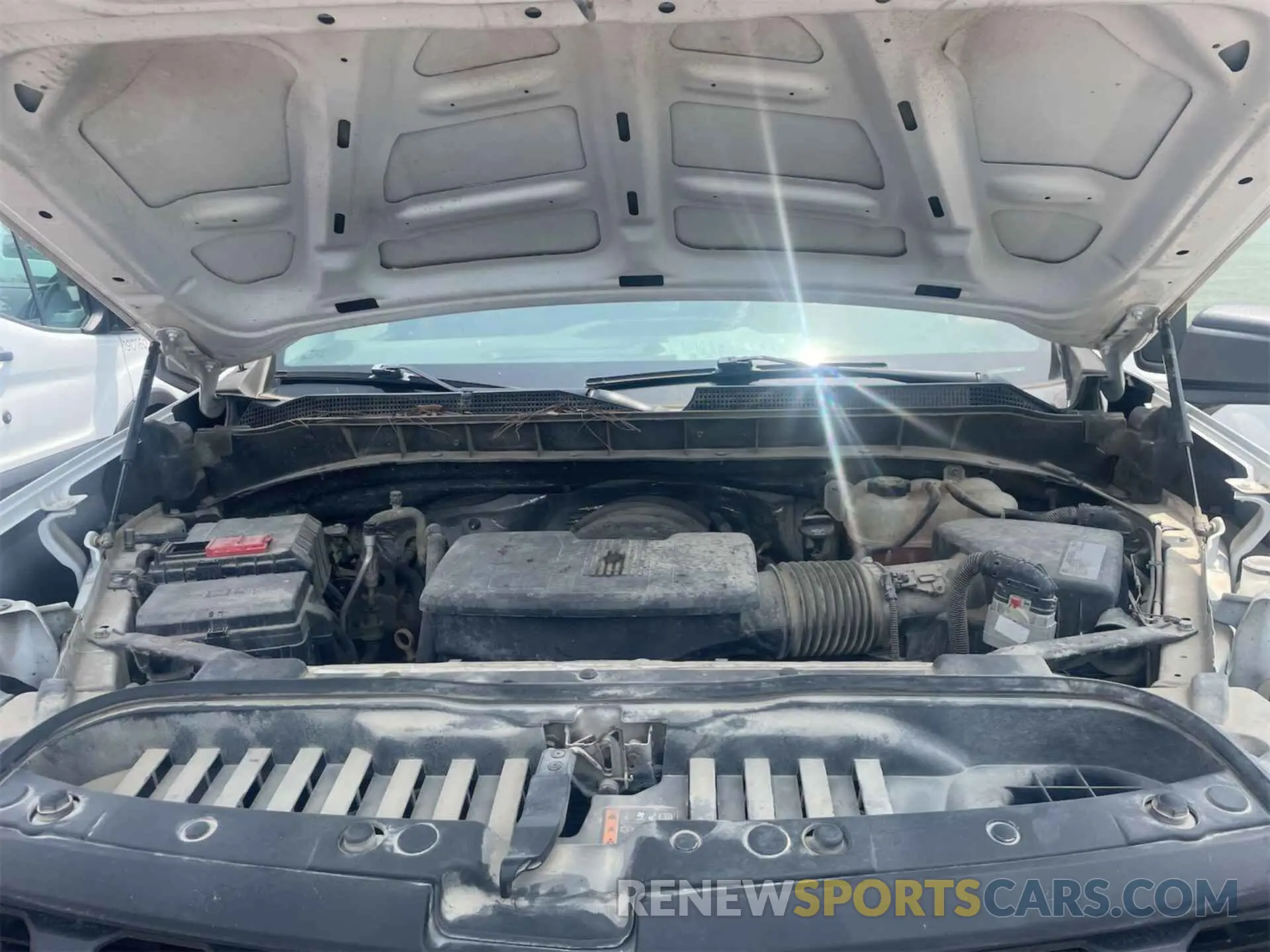 1 Photograph of a damaged car 3GCPWAEFXKG260856 CHEVROLET SILVERADO 1500 2019