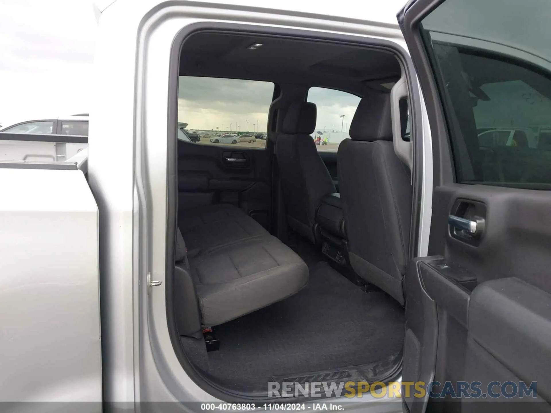 8 Photograph of a damaged car 3GCPWBEH4KG271634 CHEVROLET SILVERADO 1500 2019