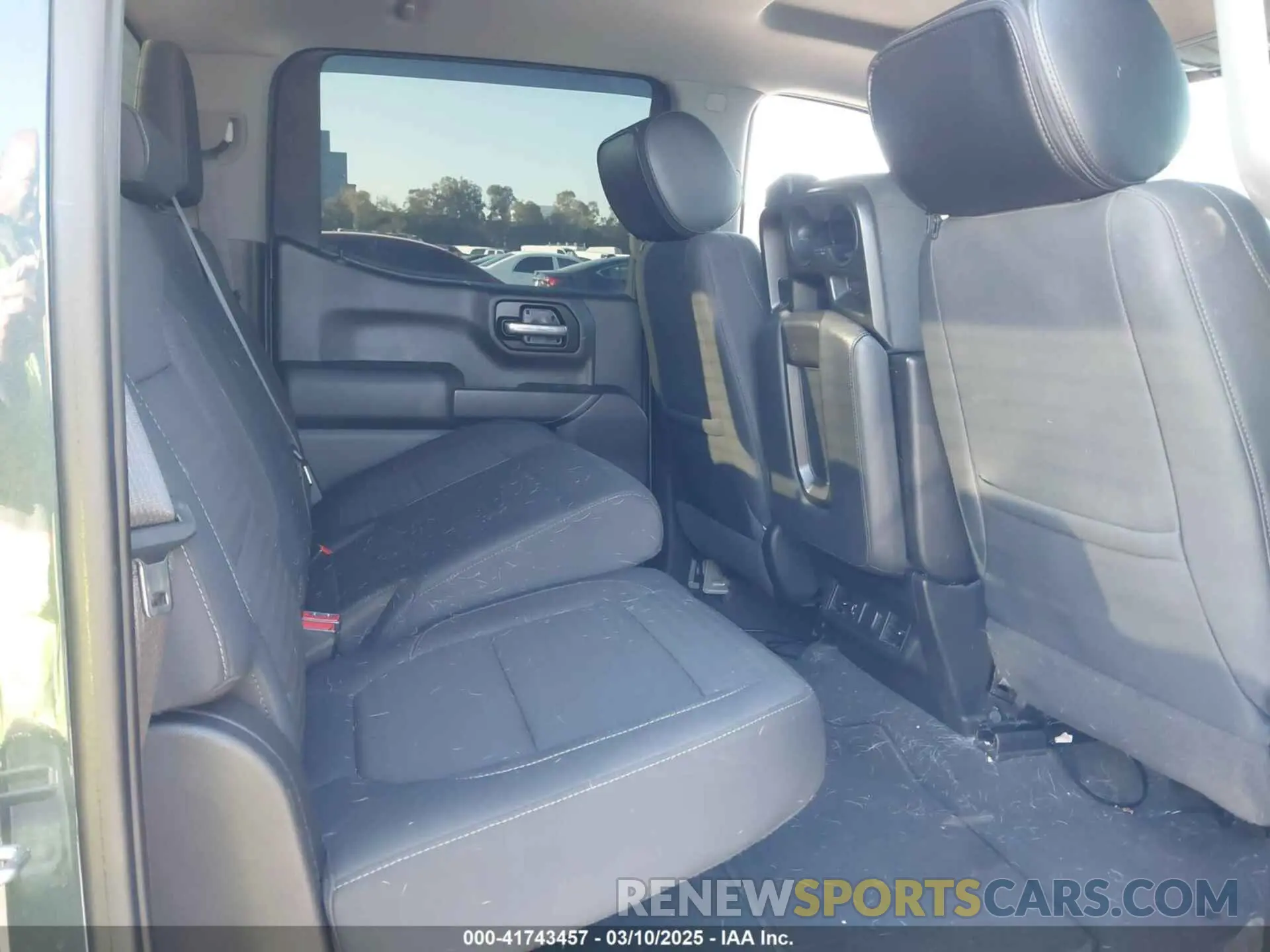 8 Photograph of a damaged car 3GCPWCED1KG236908 CHEVROLET SILVERADO 1500 2019