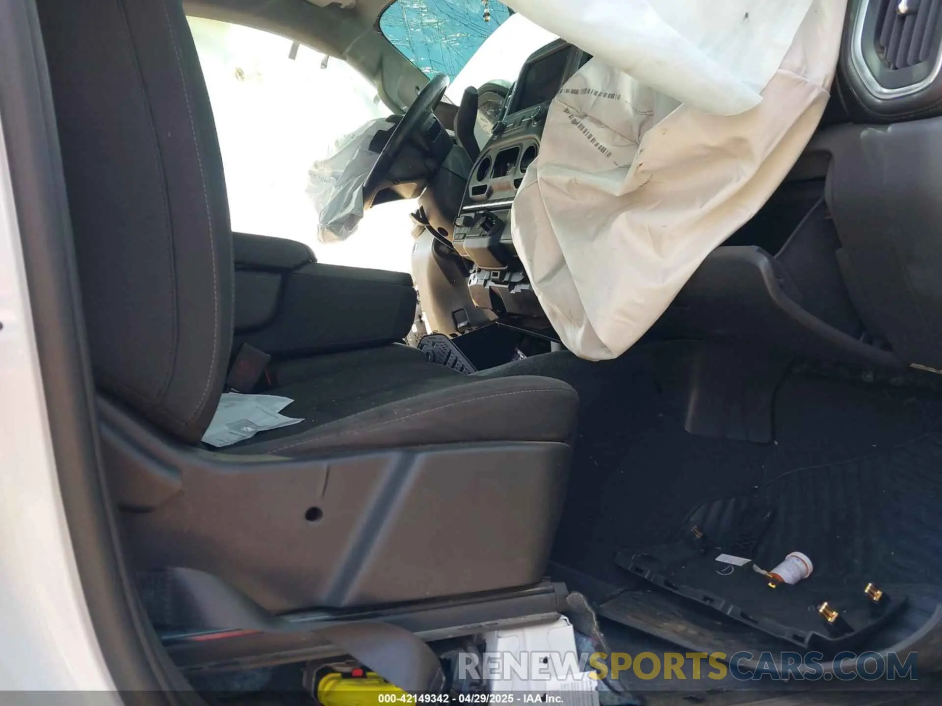 5 Photograph of a damaged car 3GCPWCED1KG241039 CHEVROLET SILVERADO 1500 2019