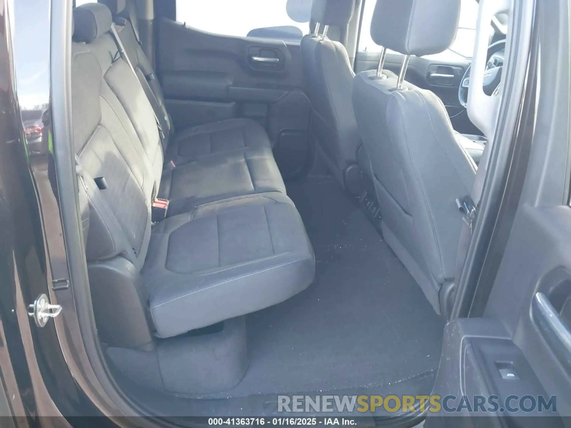 8 Photograph of a damaged car 3GCPWCED4KG157393 CHEVROLET SILVERADO 1500 2019