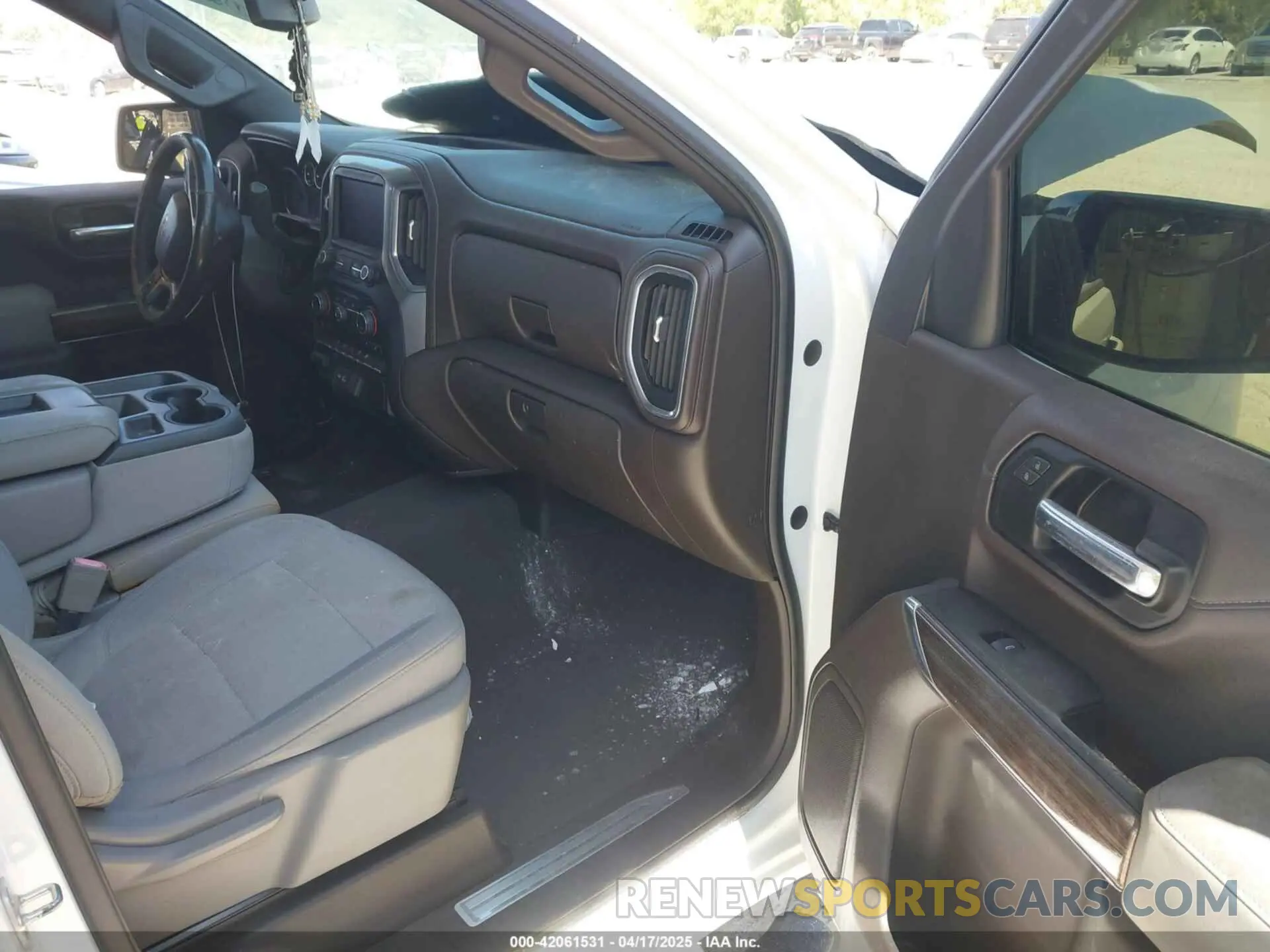 5 Photograph of a damaged car 3GCPWCED8KG122694 CHEVROLET SILVERADO 1500 2019