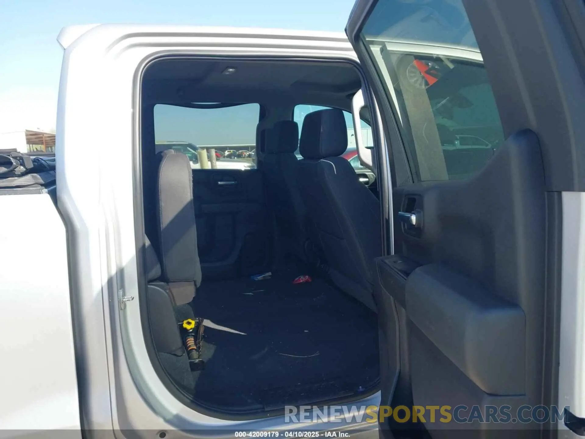 8 Photograph of a damaged car 3GCPWCED9KG101661 CHEVROLET SILVERADO 1500 2019