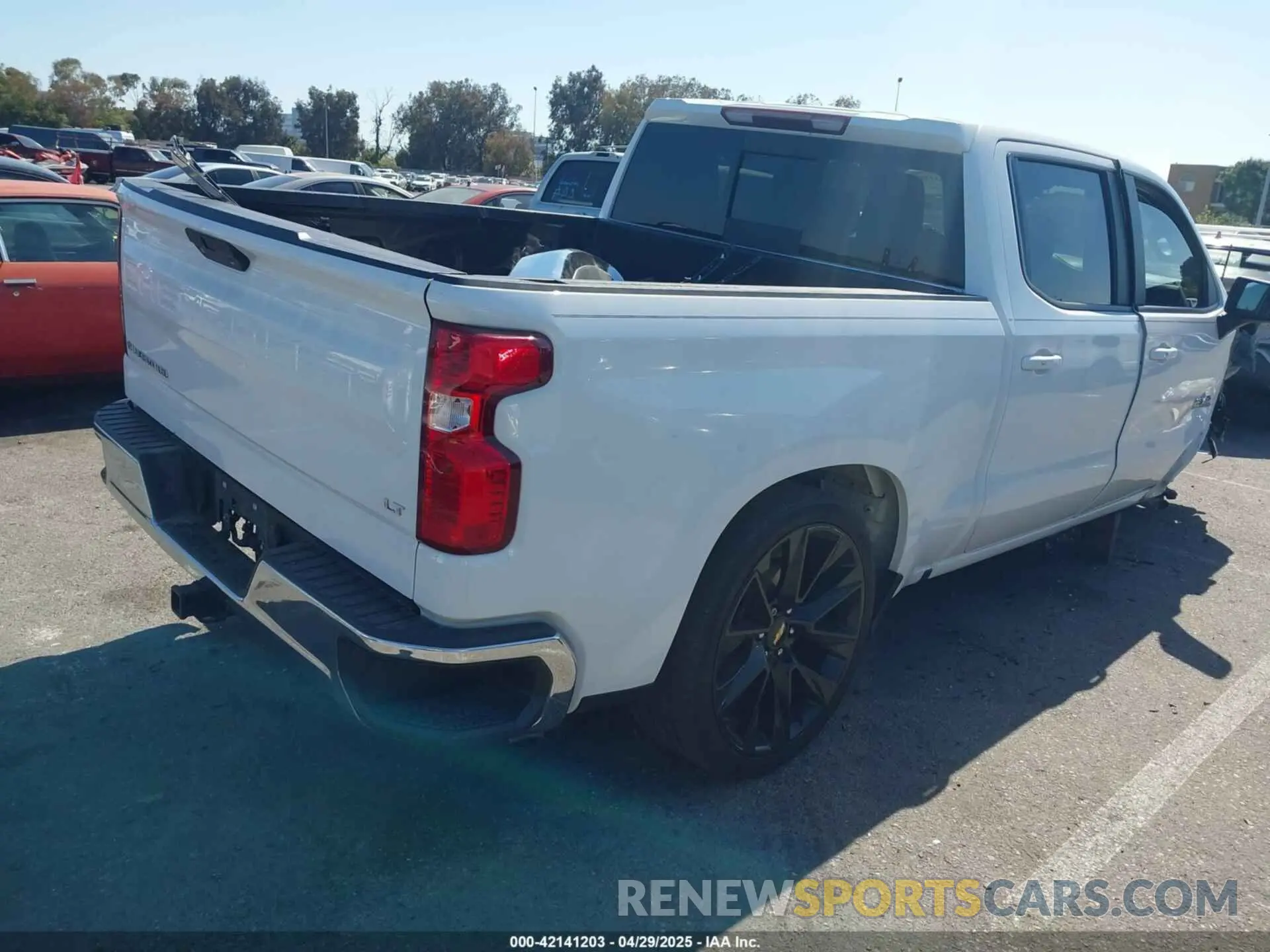4 Photograph of a damaged car 3GCPWCEK7KG247457 CHEVROLET SILVERADO 1500 2019