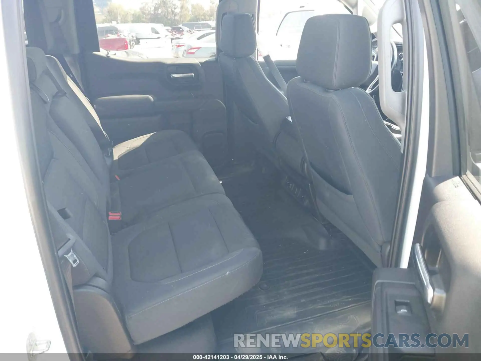 8 Photograph of a damaged car 3GCPWCEK7KG247457 CHEVROLET SILVERADO 1500 2019