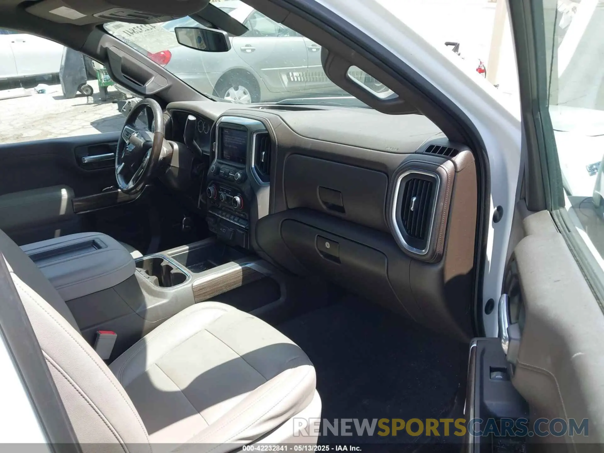 5 Photograph of a damaged car 3GCPWDED3KG296517 CHEVROLET SILVERADO 1500 2019