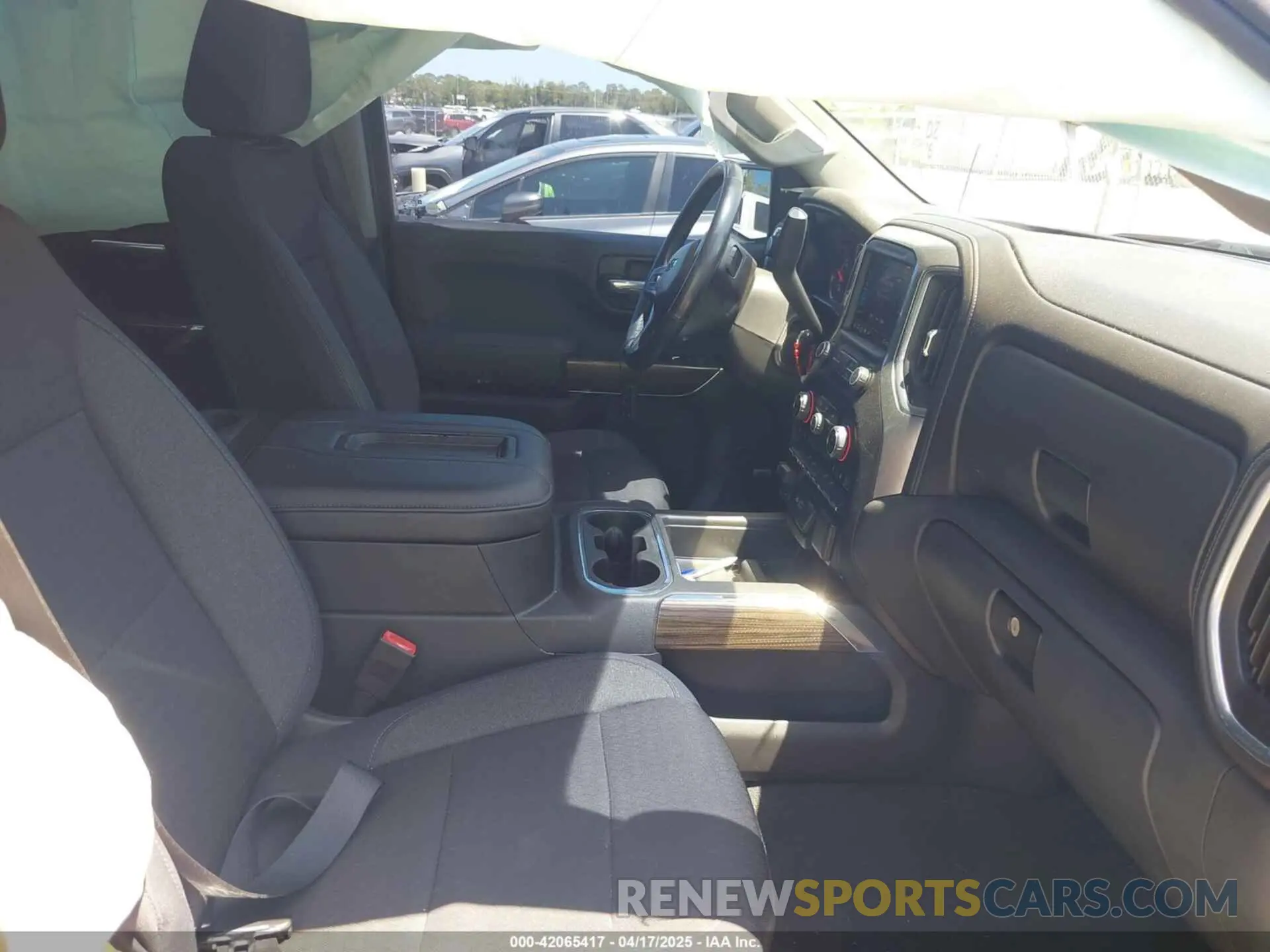 5 Photograph of a damaged car 3GCPWDED7KG206530 CHEVROLET SILVERADO 1500 2019