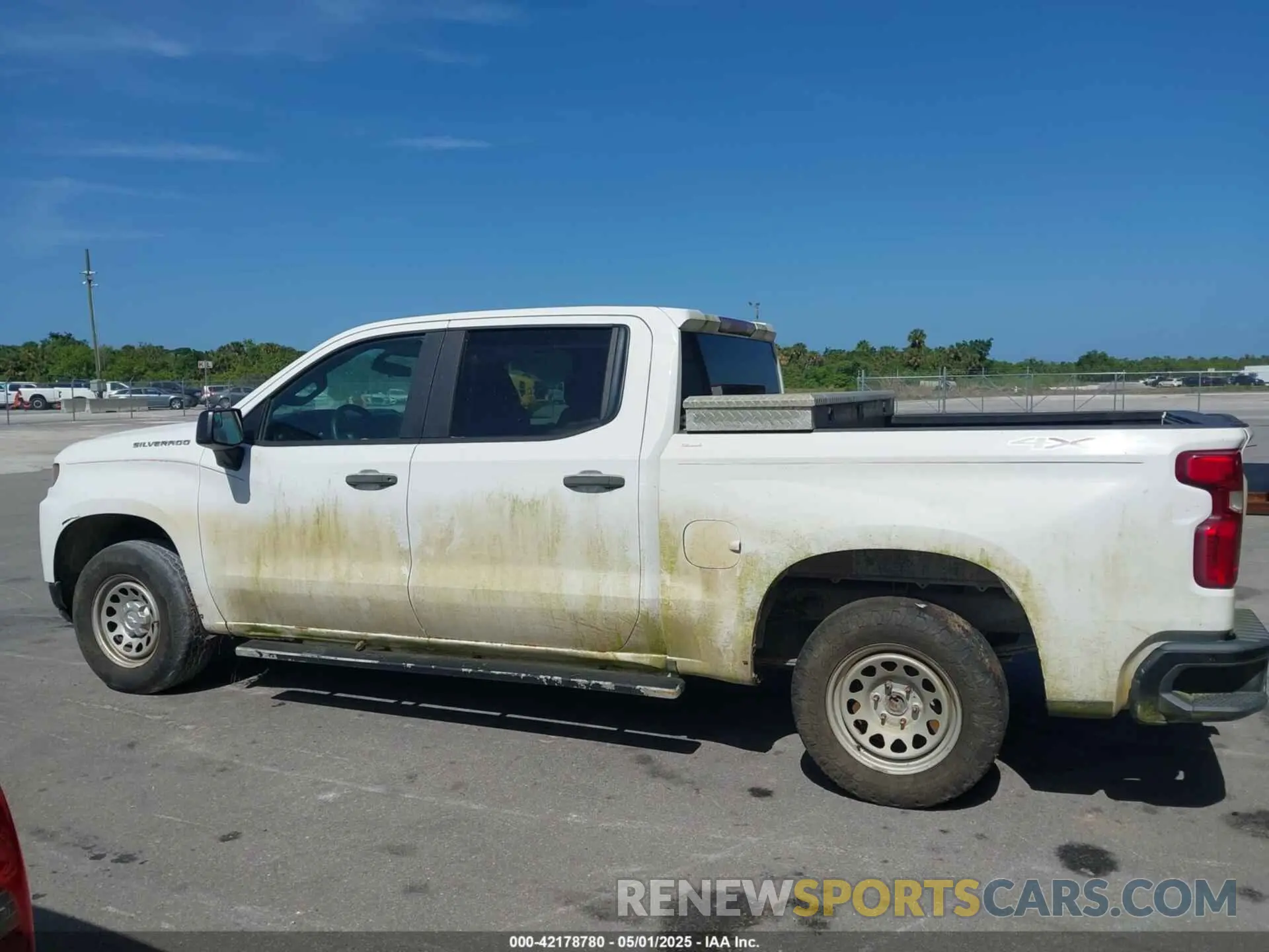 14 Photograph of a damaged car 3GCPYAEH8KG129727 CHEVROLET SILVERADO 1500 2019