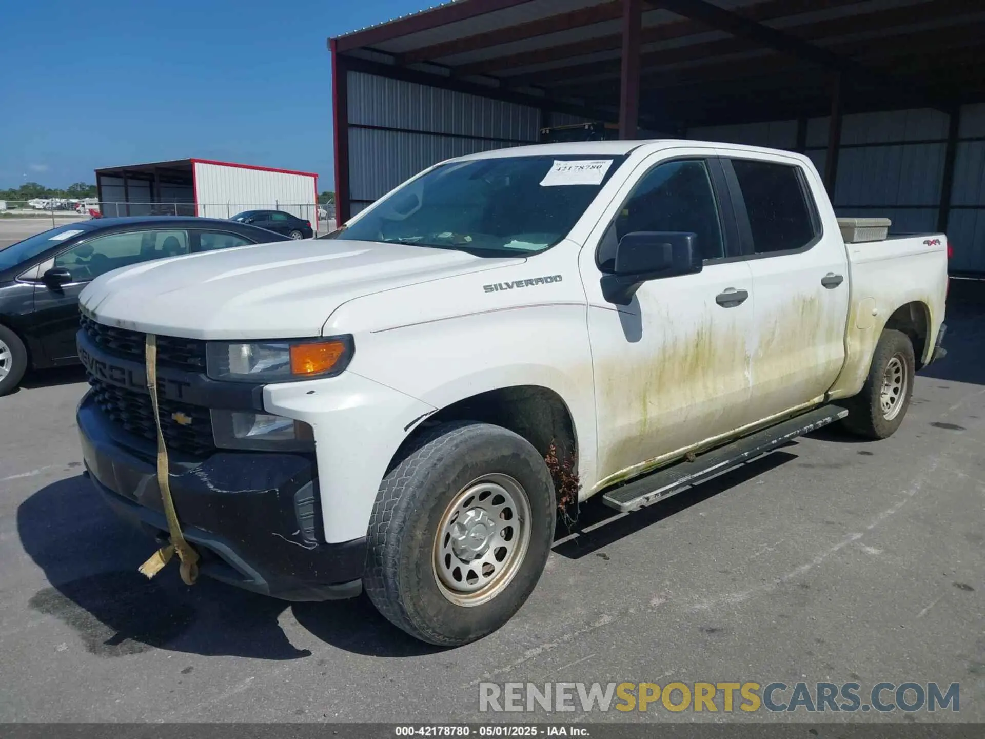 2 Photograph of a damaged car 3GCPYAEH8KG129727 CHEVROLET SILVERADO 1500 2019