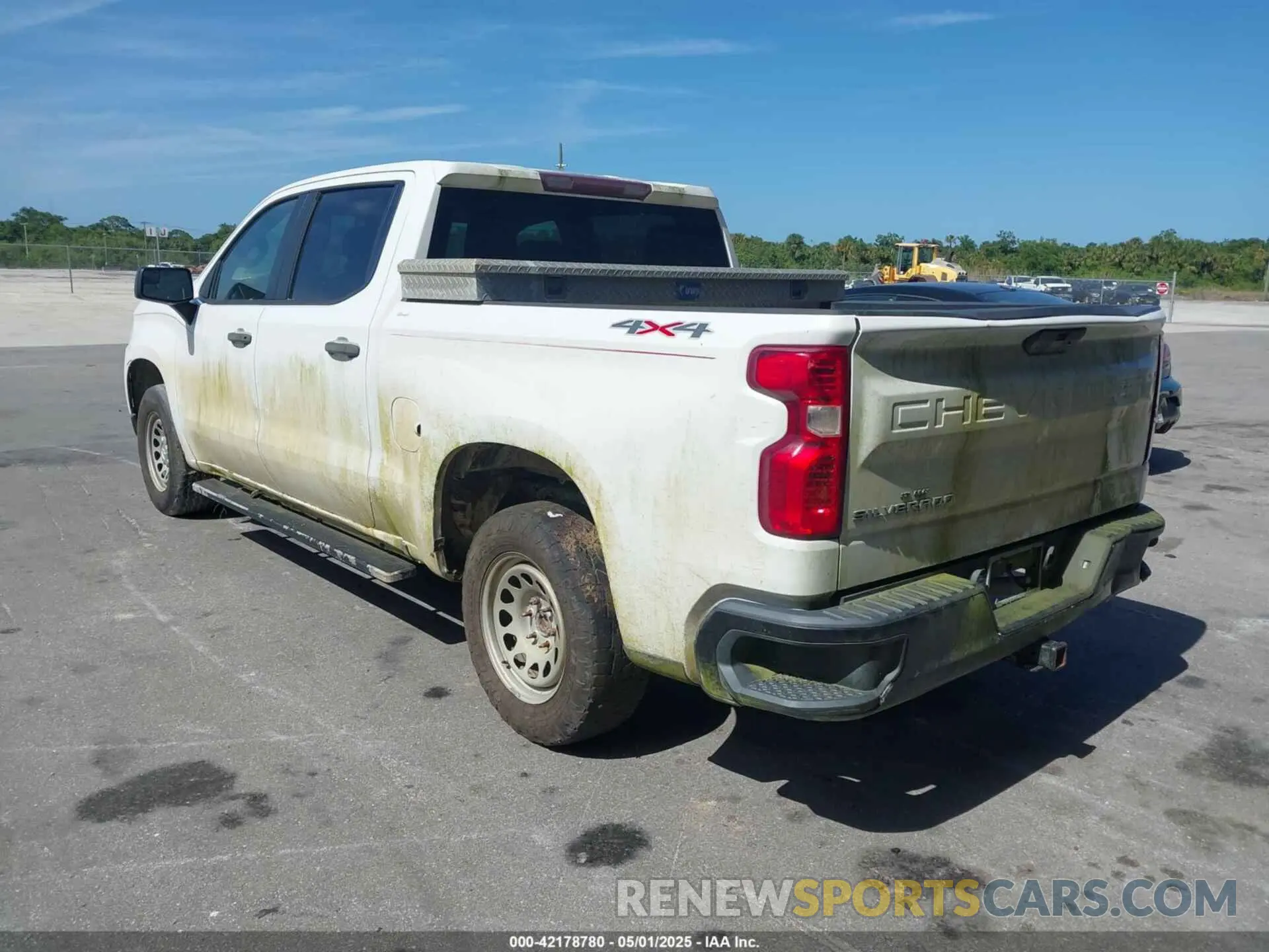 3 Photograph of a damaged car 3GCPYAEH8KG129727 CHEVROLET SILVERADO 1500 2019