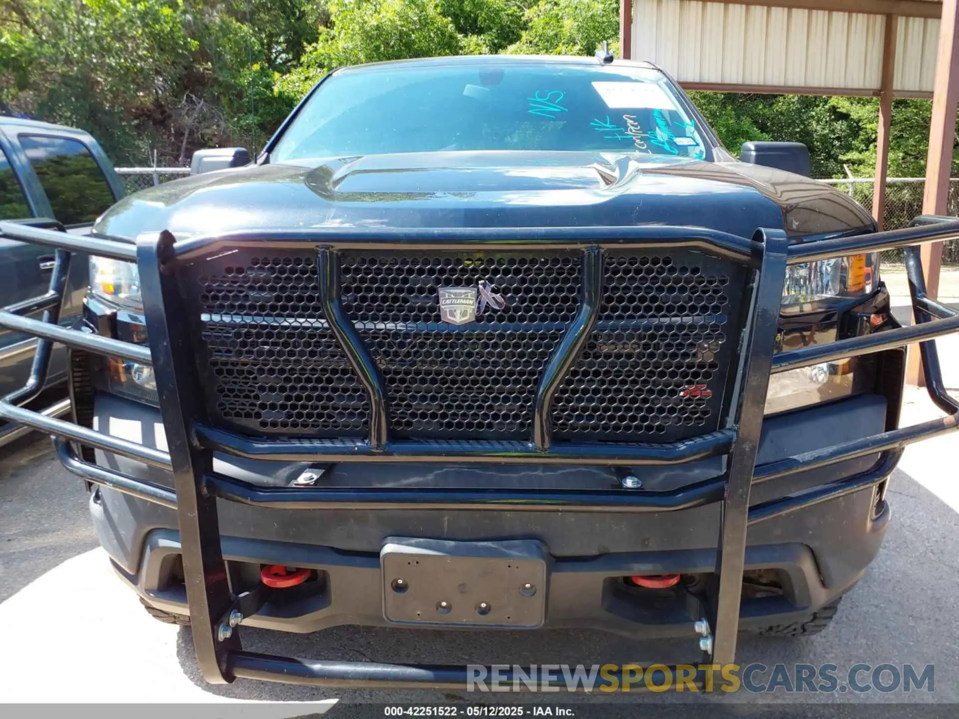 12 Photograph of a damaged car 3GCPYCEF7KG110838 CHEVROLET SILVERADO 1500 2019