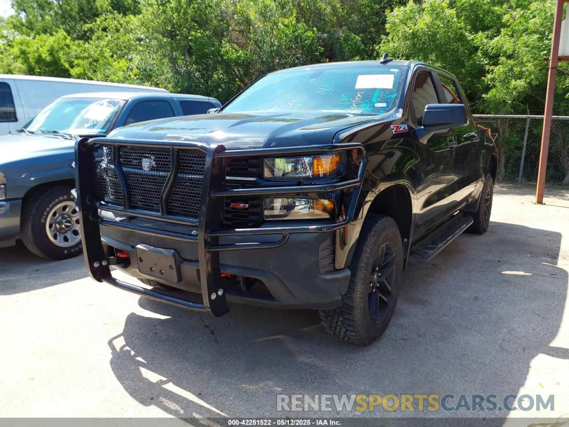 2 Photograph of a damaged car 3GCPYCEF7KG110838 CHEVROLET SILVERADO 1500 2019