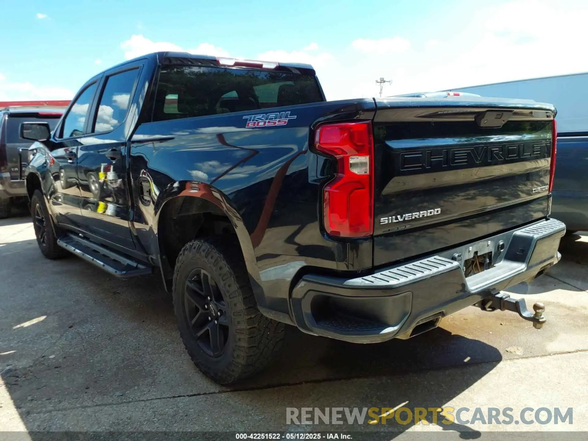 3 Photograph of a damaged car 3GCPYCEF7KG110838 CHEVROLET SILVERADO 1500 2019