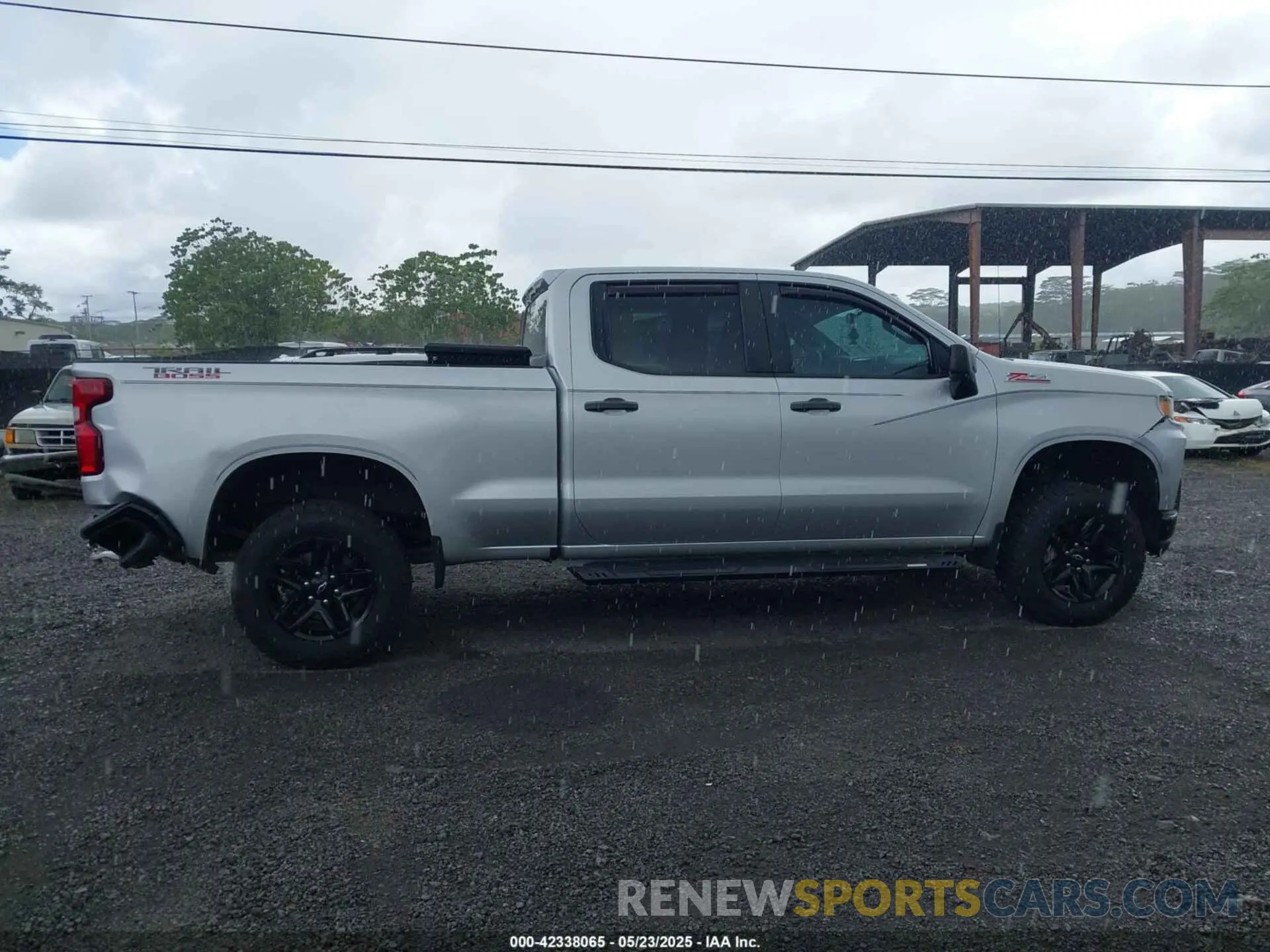13 Photograph of a damaged car 3GCPYCEF9KG311673 CHEVROLET SILVERADO 1500 2019