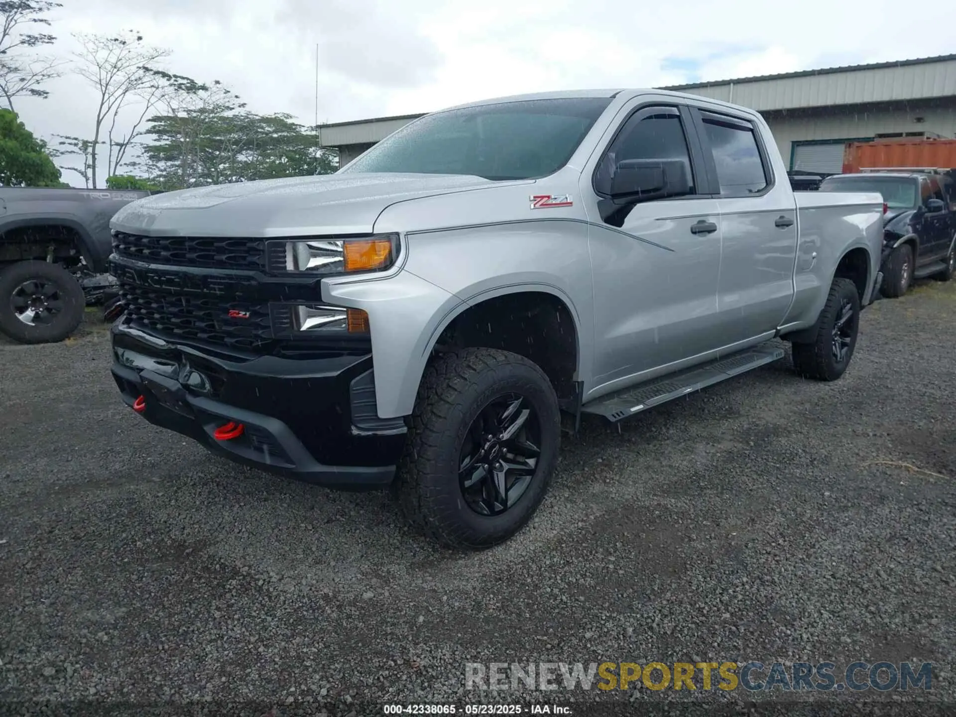 2 Photograph of a damaged car 3GCPYCEF9KG311673 CHEVROLET SILVERADO 1500 2019