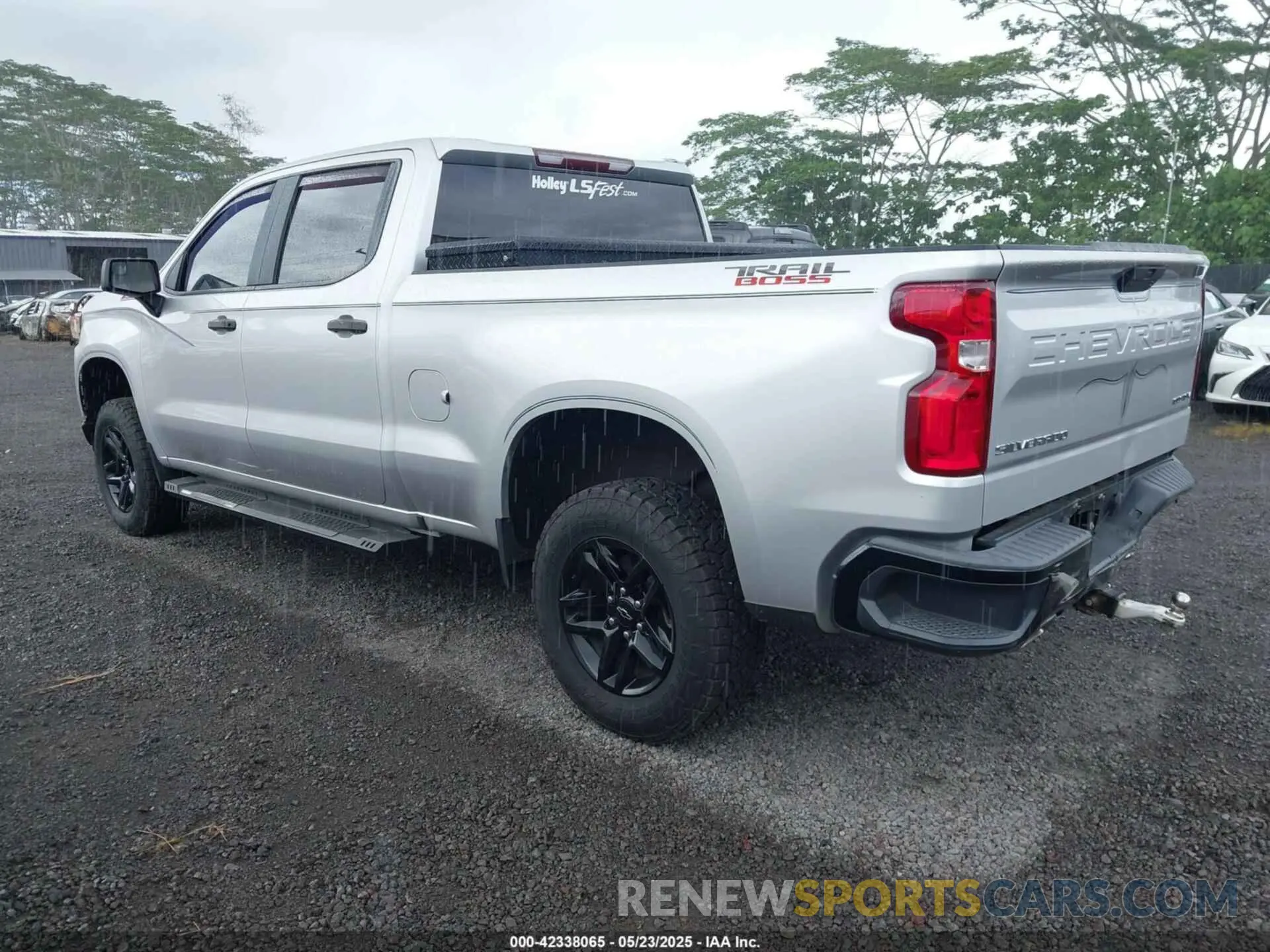3 Photograph of a damaged car 3GCPYCEF9KG311673 CHEVROLET SILVERADO 1500 2019