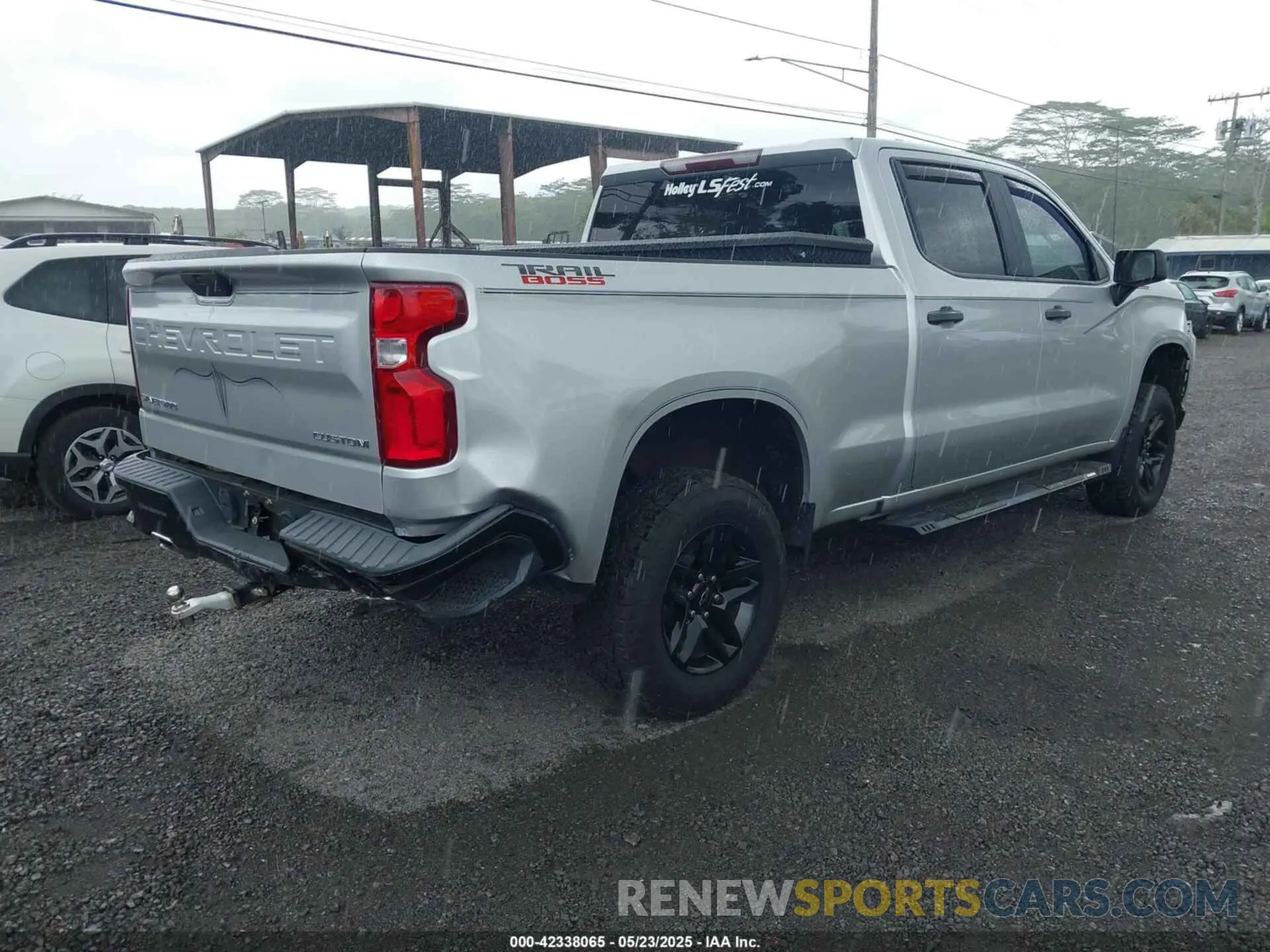 4 Photograph of a damaged car 3GCPYCEF9KG311673 CHEVROLET SILVERADO 1500 2019