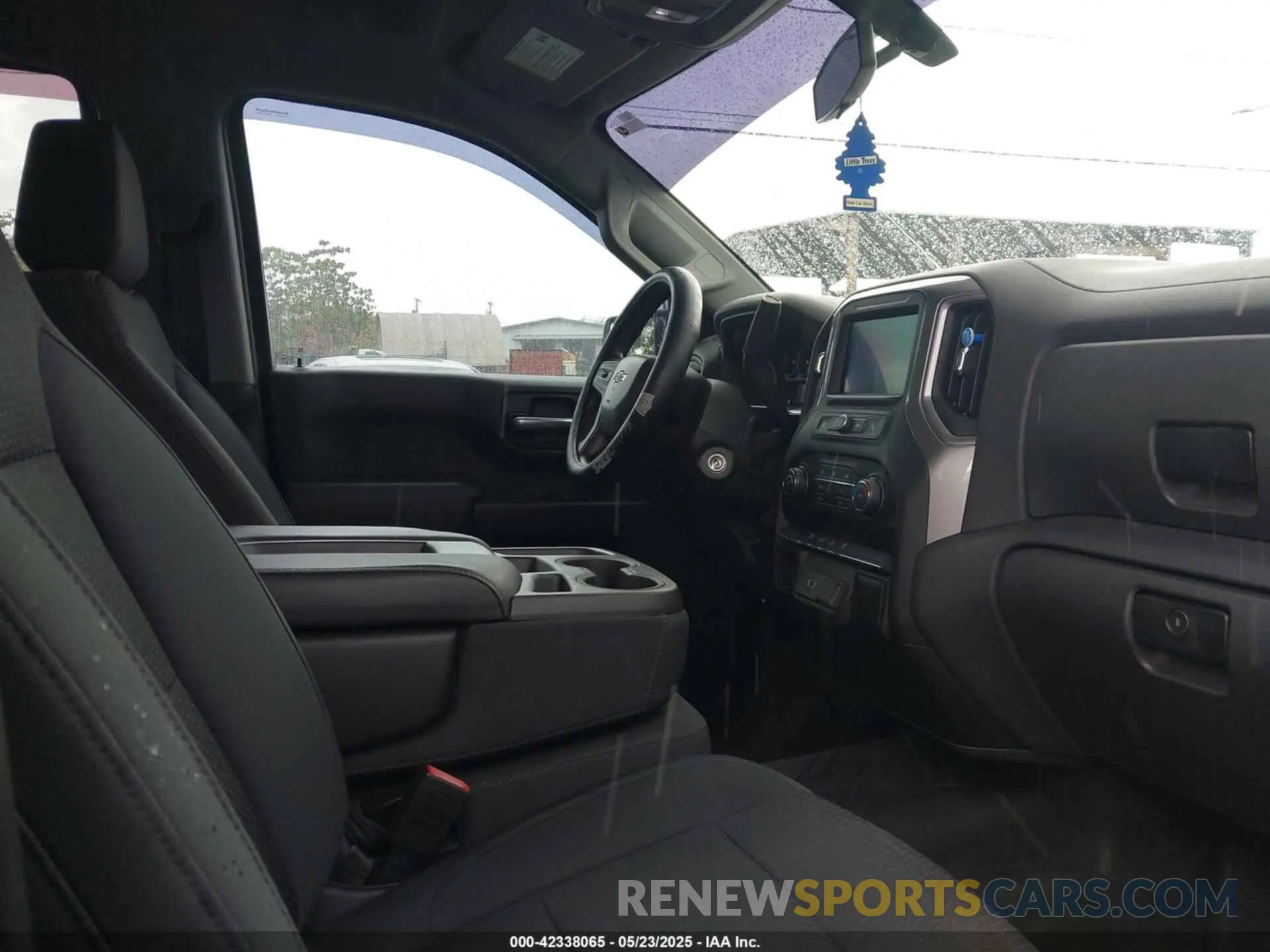 5 Photograph of a damaged car 3GCPYCEF9KG311673 CHEVROLET SILVERADO 1500 2019