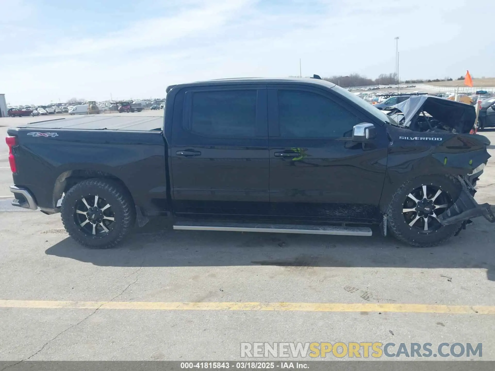 13 Photograph of a damaged car 3GCPYDEK8KG116134 CHEVROLET SILVERADO 1500 2019