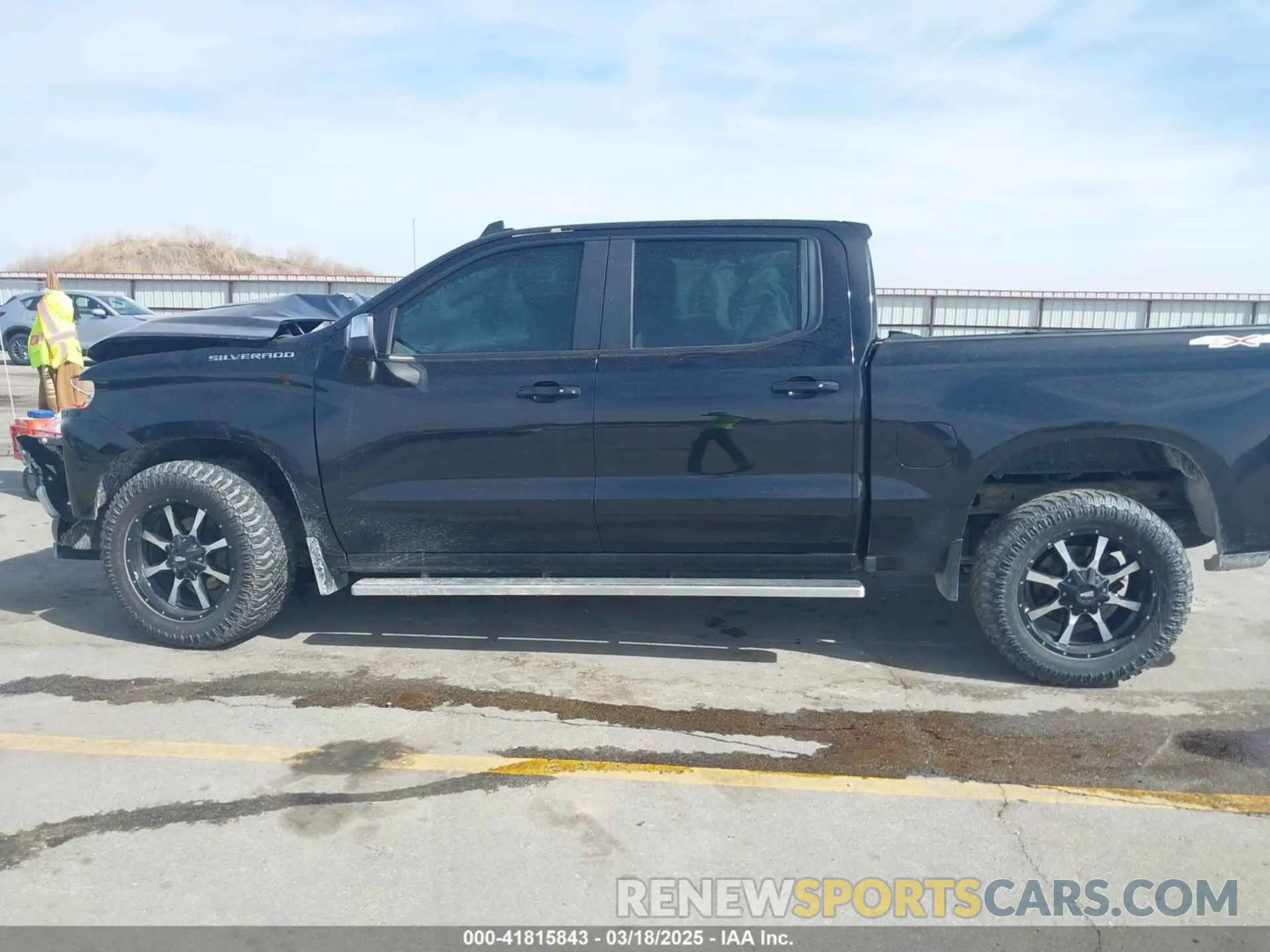 14 Photograph of a damaged car 3GCPYDEK8KG116134 CHEVROLET SILVERADO 1500 2019