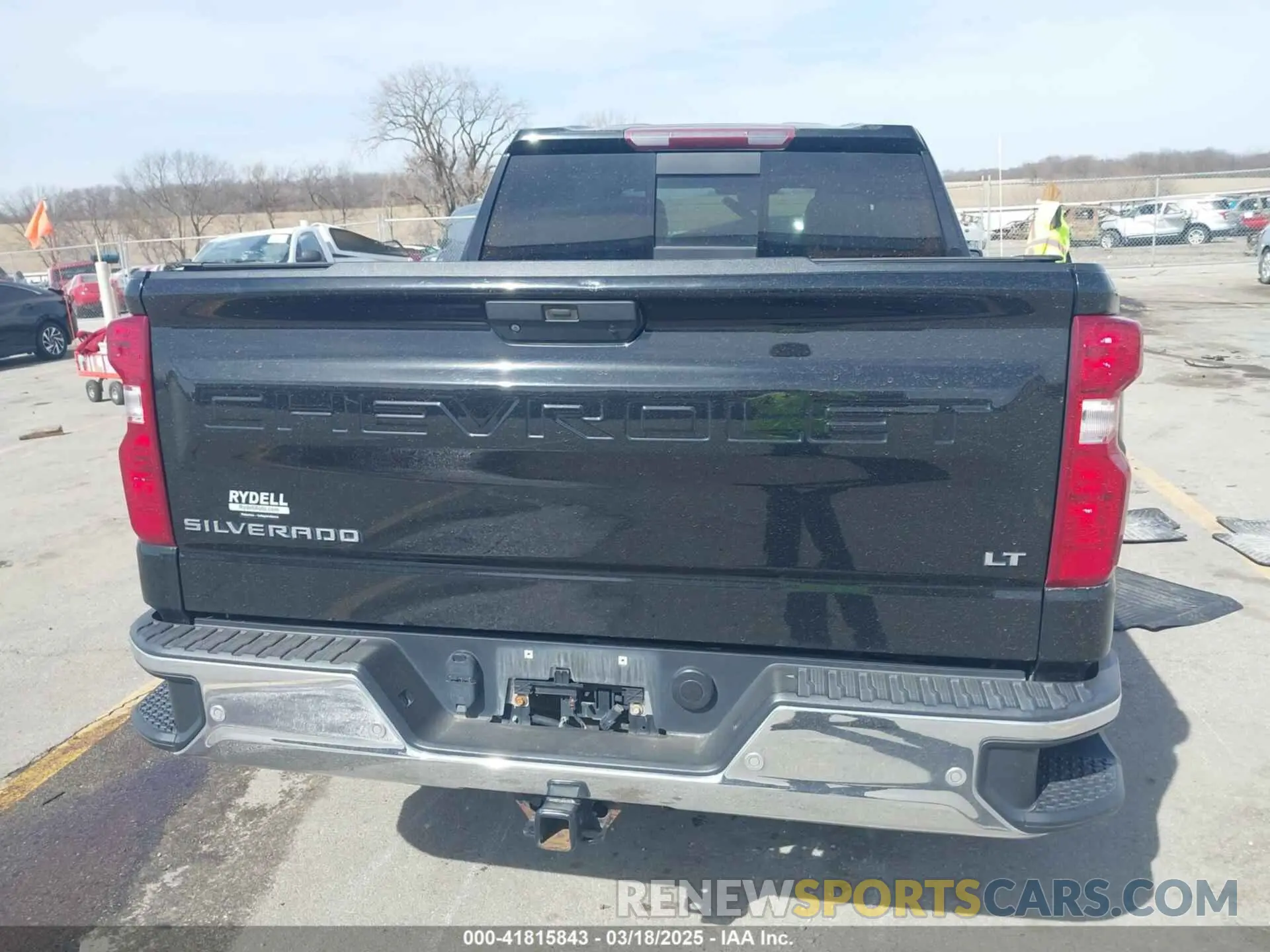 16 Photograph of a damaged car 3GCPYDEK8KG116134 CHEVROLET SILVERADO 1500 2019