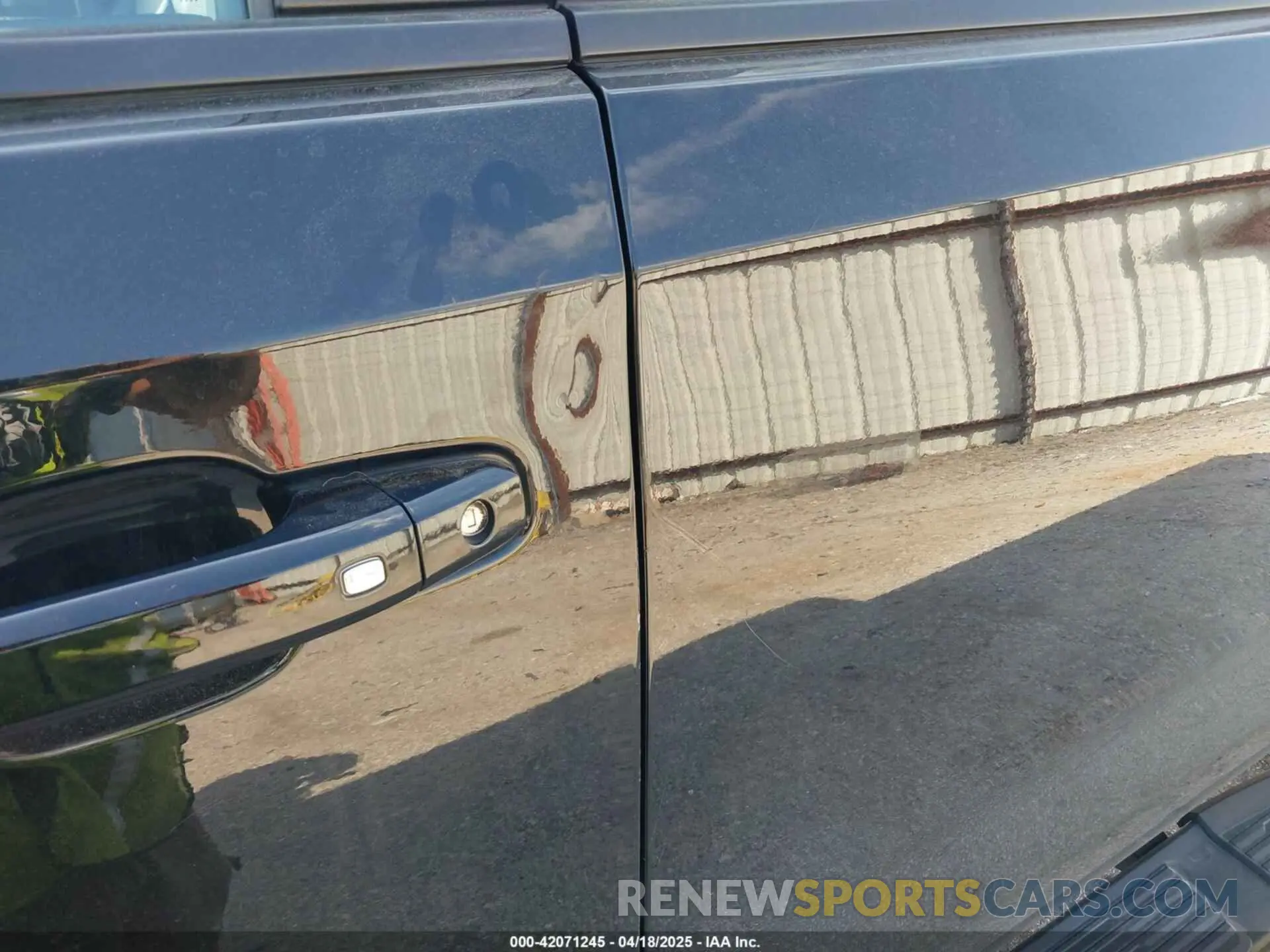 17 Photograph of a damaged car 3GCPYFED5KG193055 CHEVROLET SILVERADO 1500 2019
