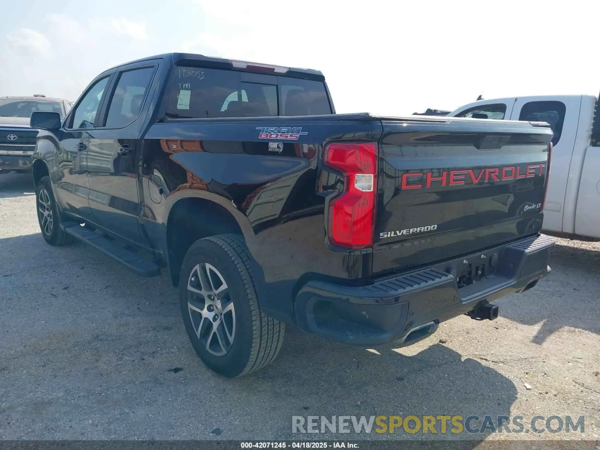 3 Photograph of a damaged car 3GCPYFED5KG193055 CHEVROLET SILVERADO 1500 2019