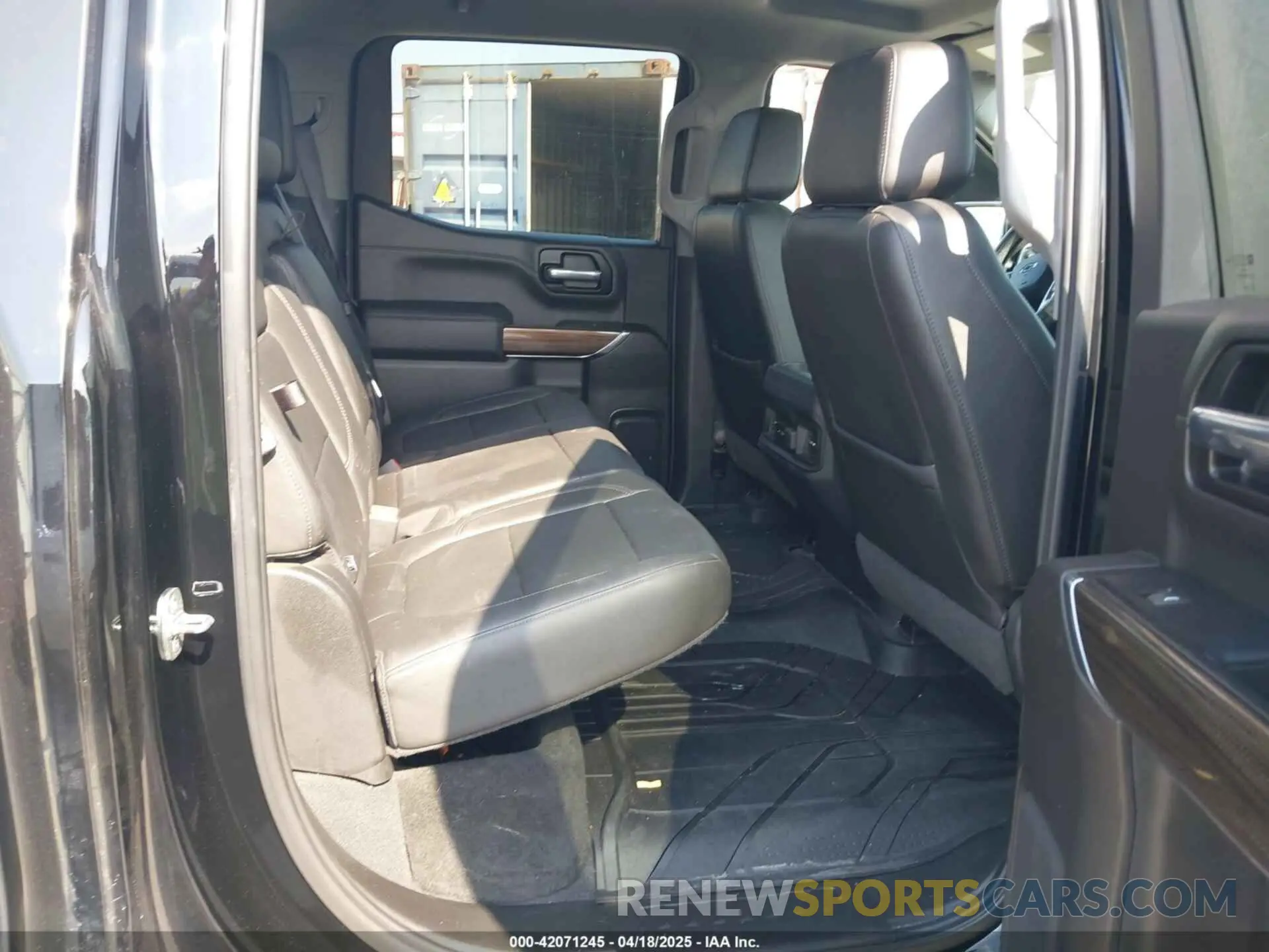 8 Photograph of a damaged car 3GCPYFED5KG193055 CHEVROLET SILVERADO 1500 2019