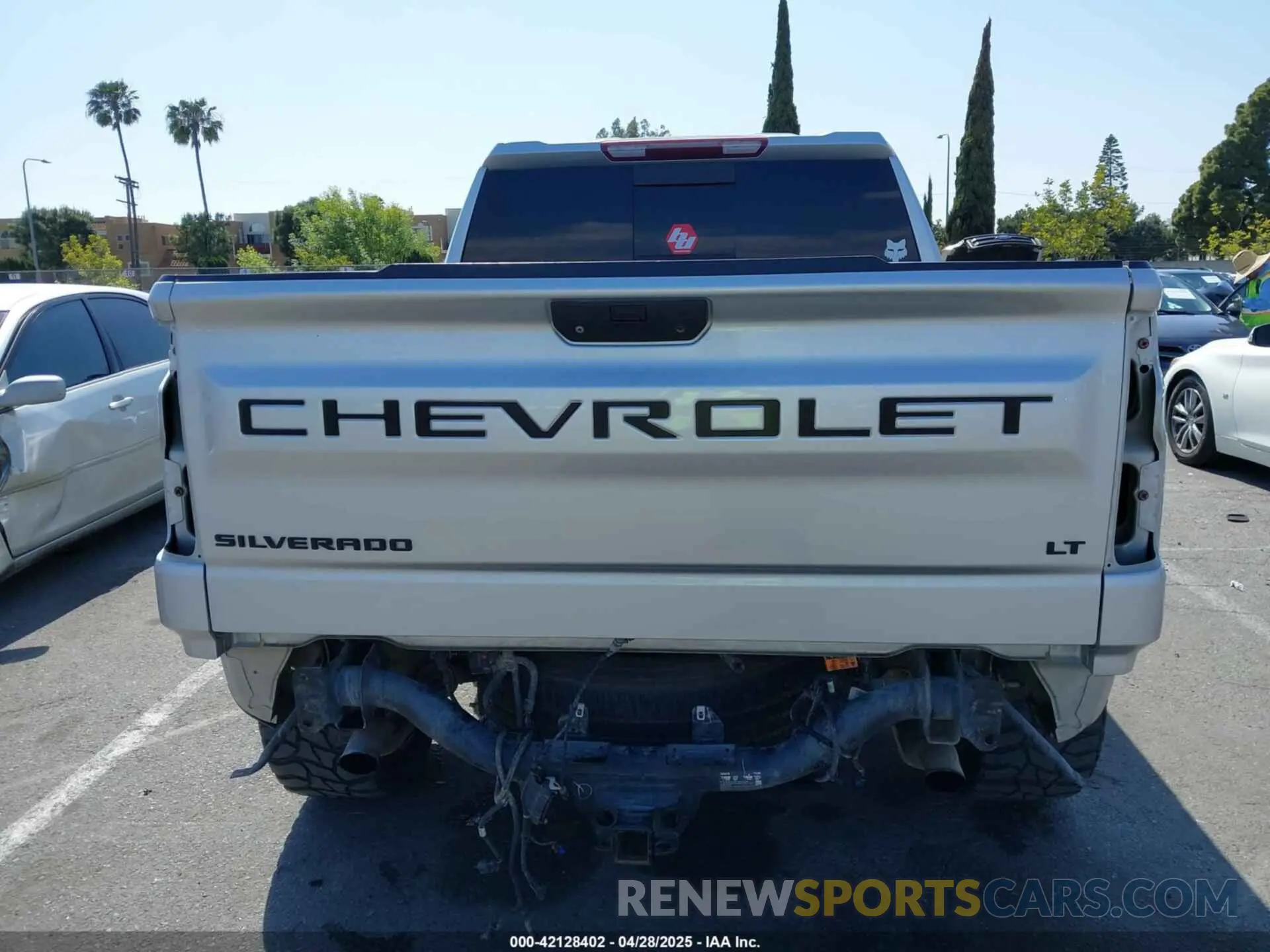 17 Photograph of a damaged car 3GCPYFED9KG117659 CHEVROLET SILVERADO 1500 2019